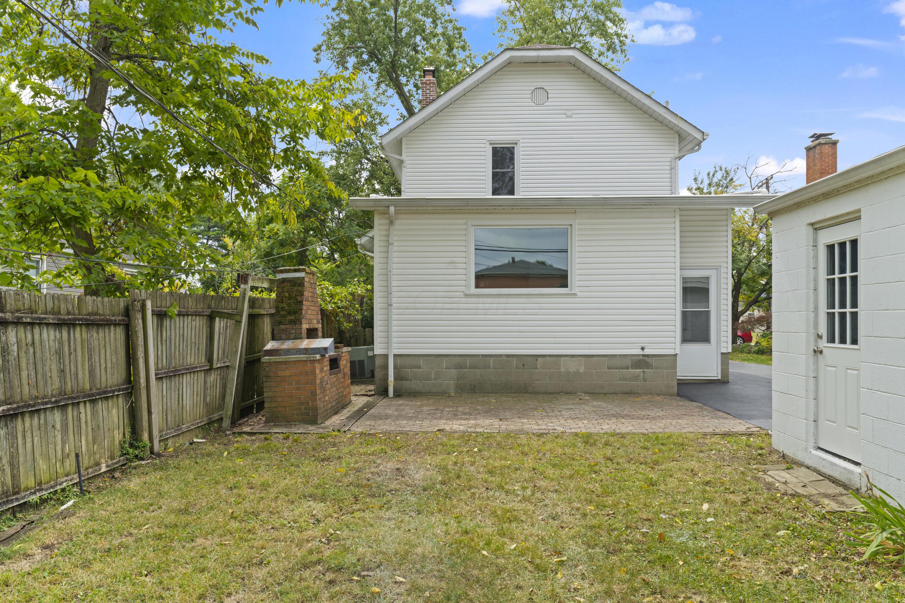 1888 E North Broadway Street