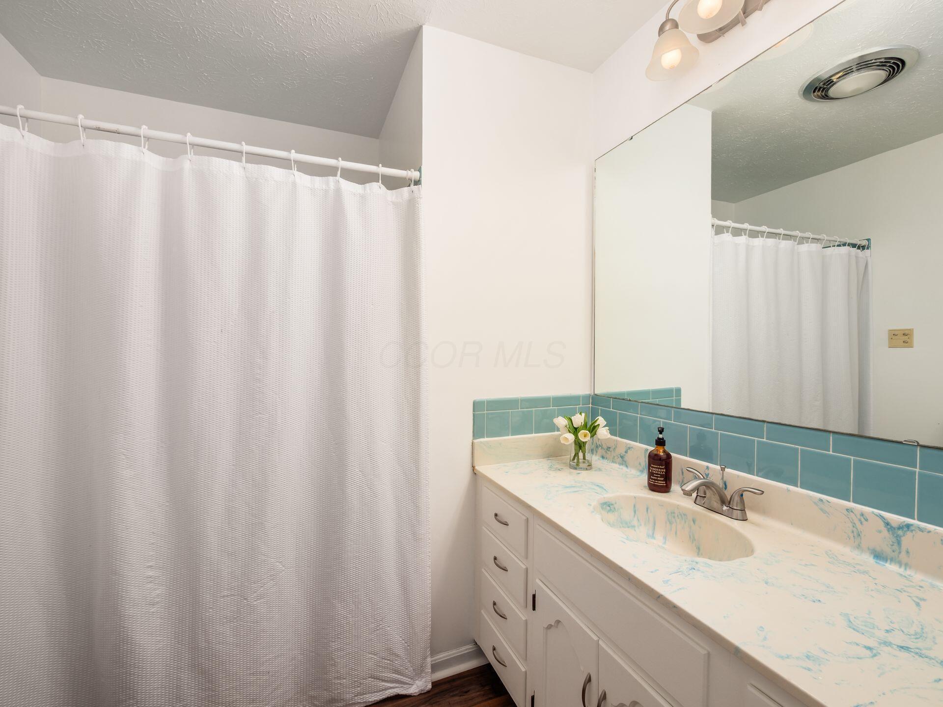 5778 Robin Hood Lane