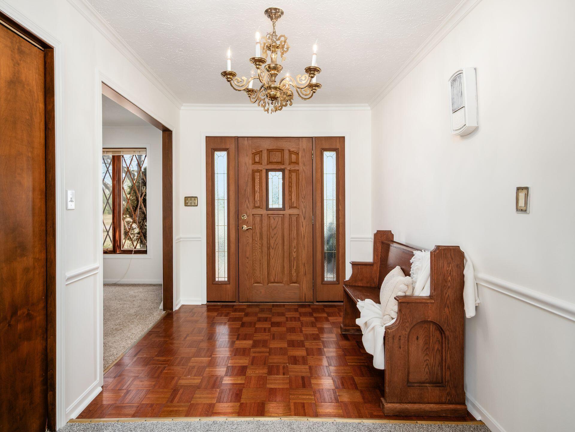 5778 Robin Hood Lane