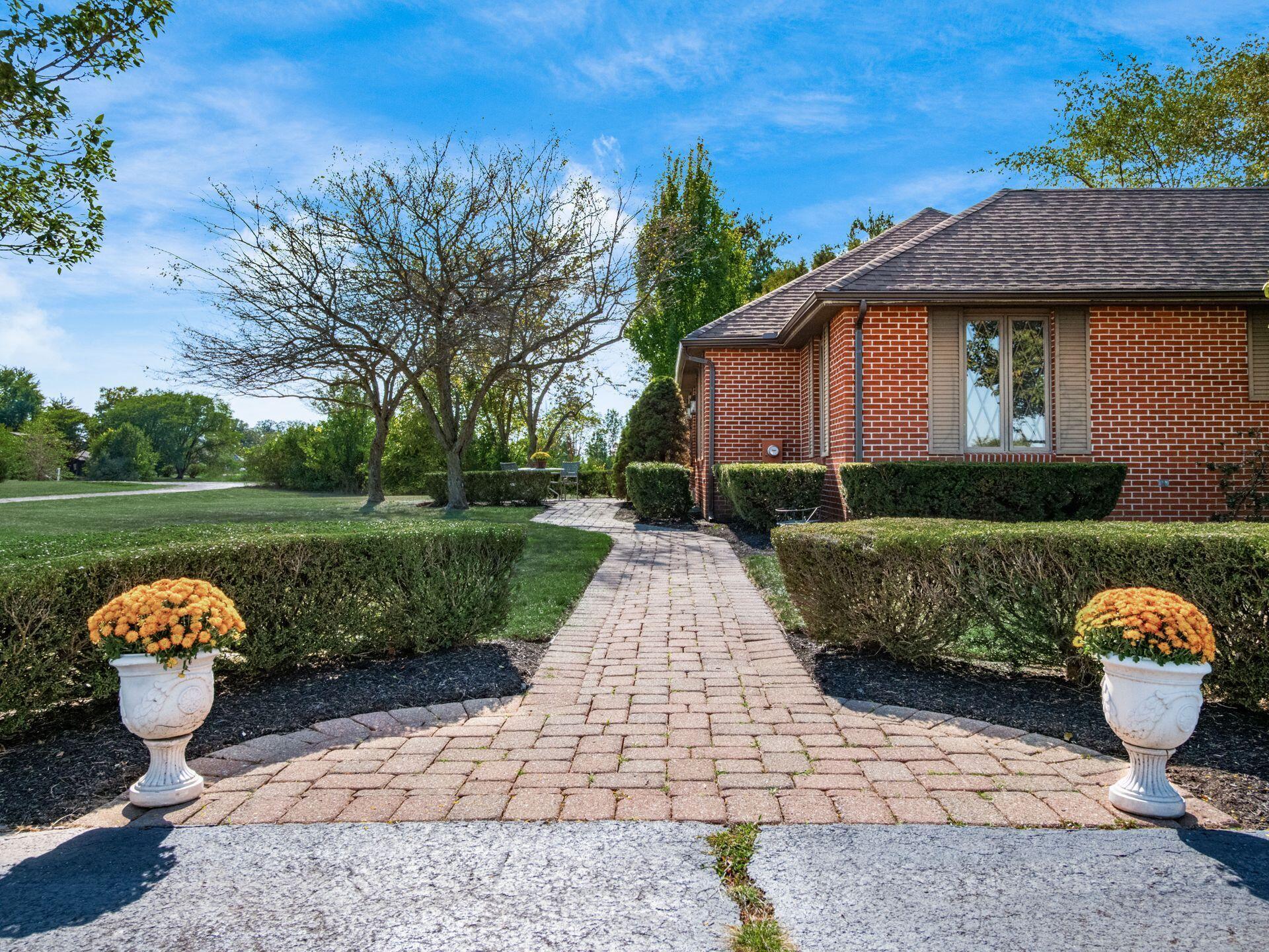 5778 Robin Hood Lane