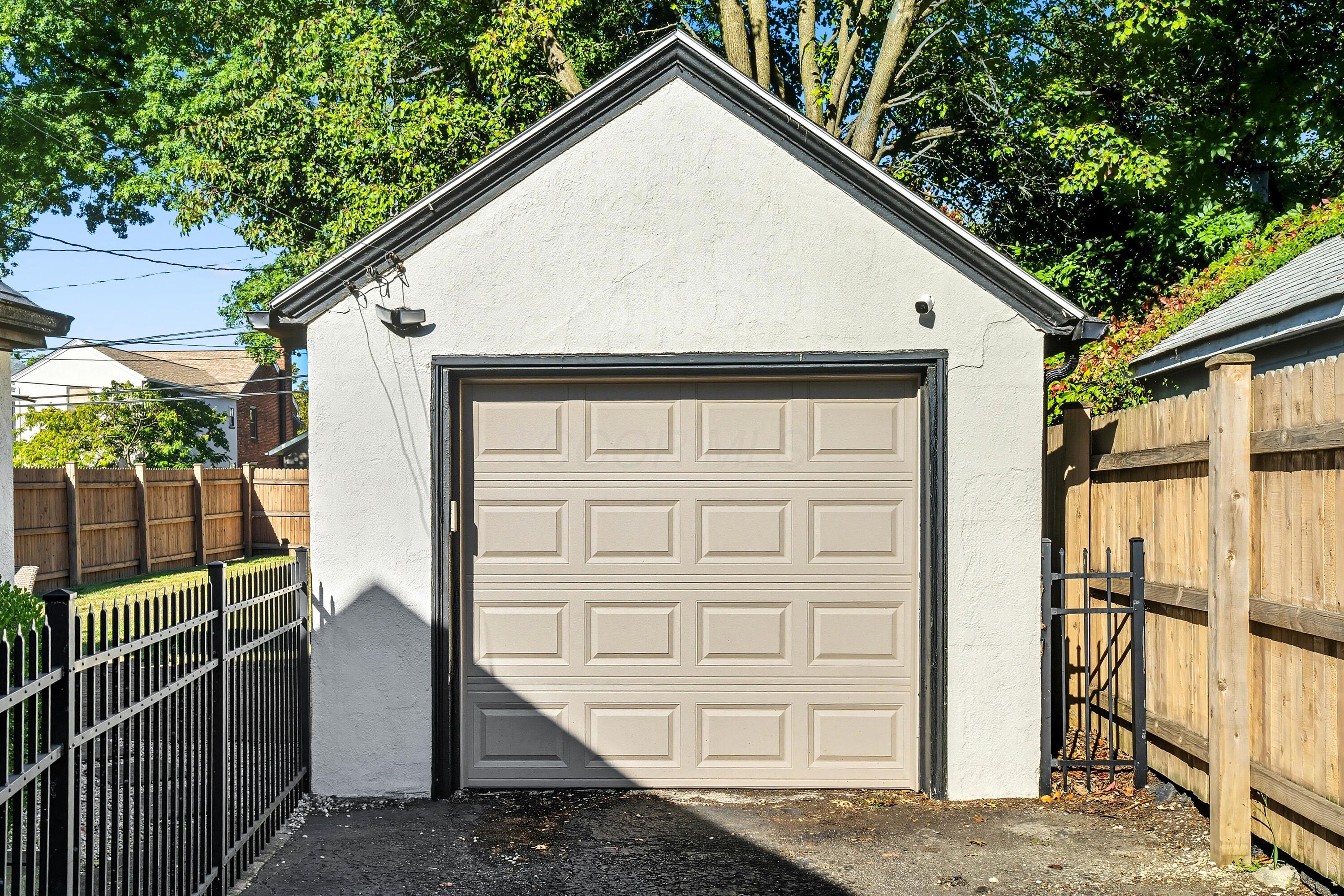 1317 Broadview Avenue