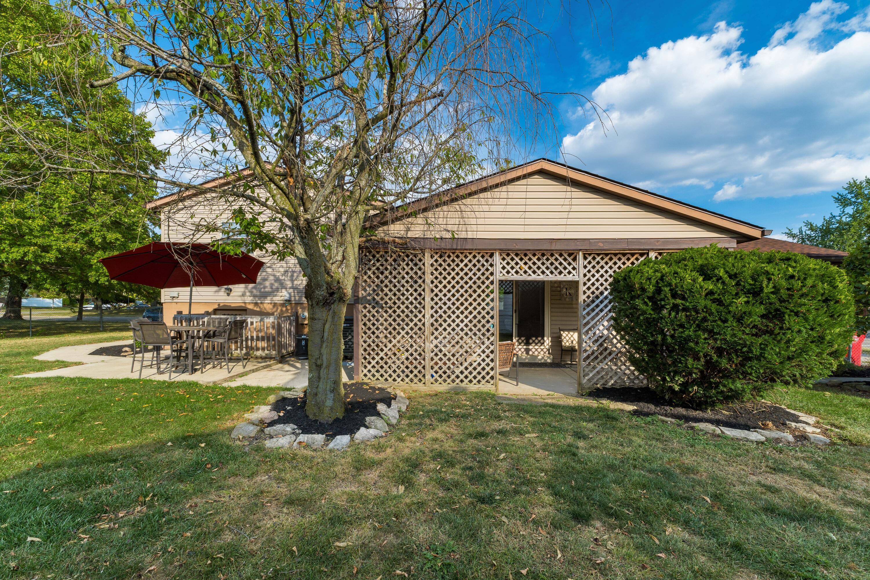 3673 Magnolia Street