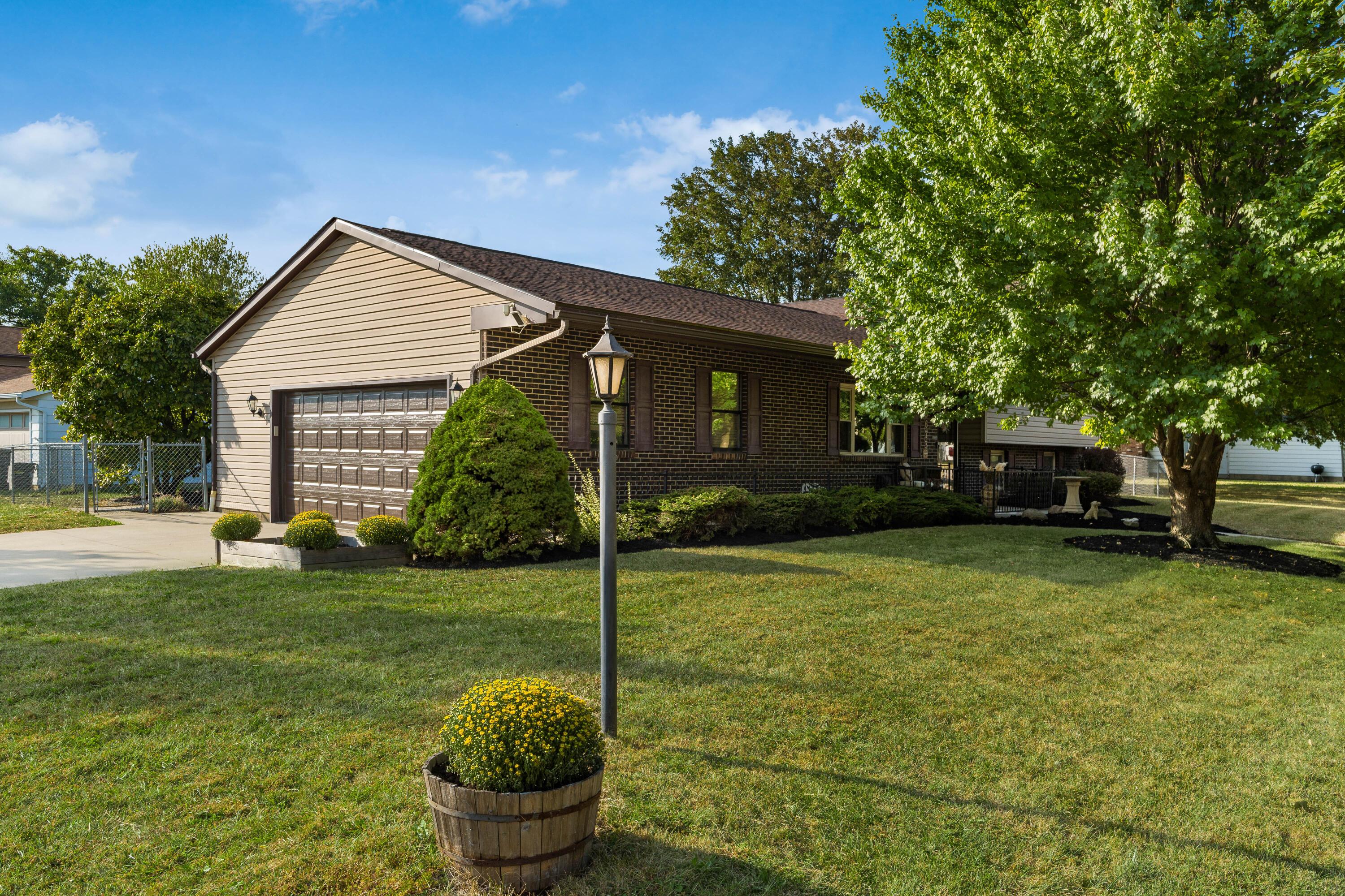 3673 Magnolia Street