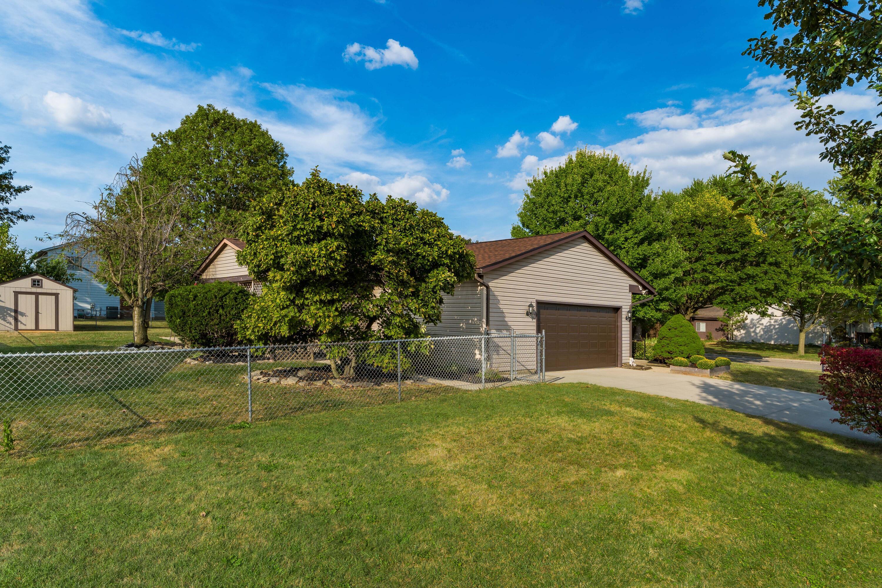 3673 Magnolia Street