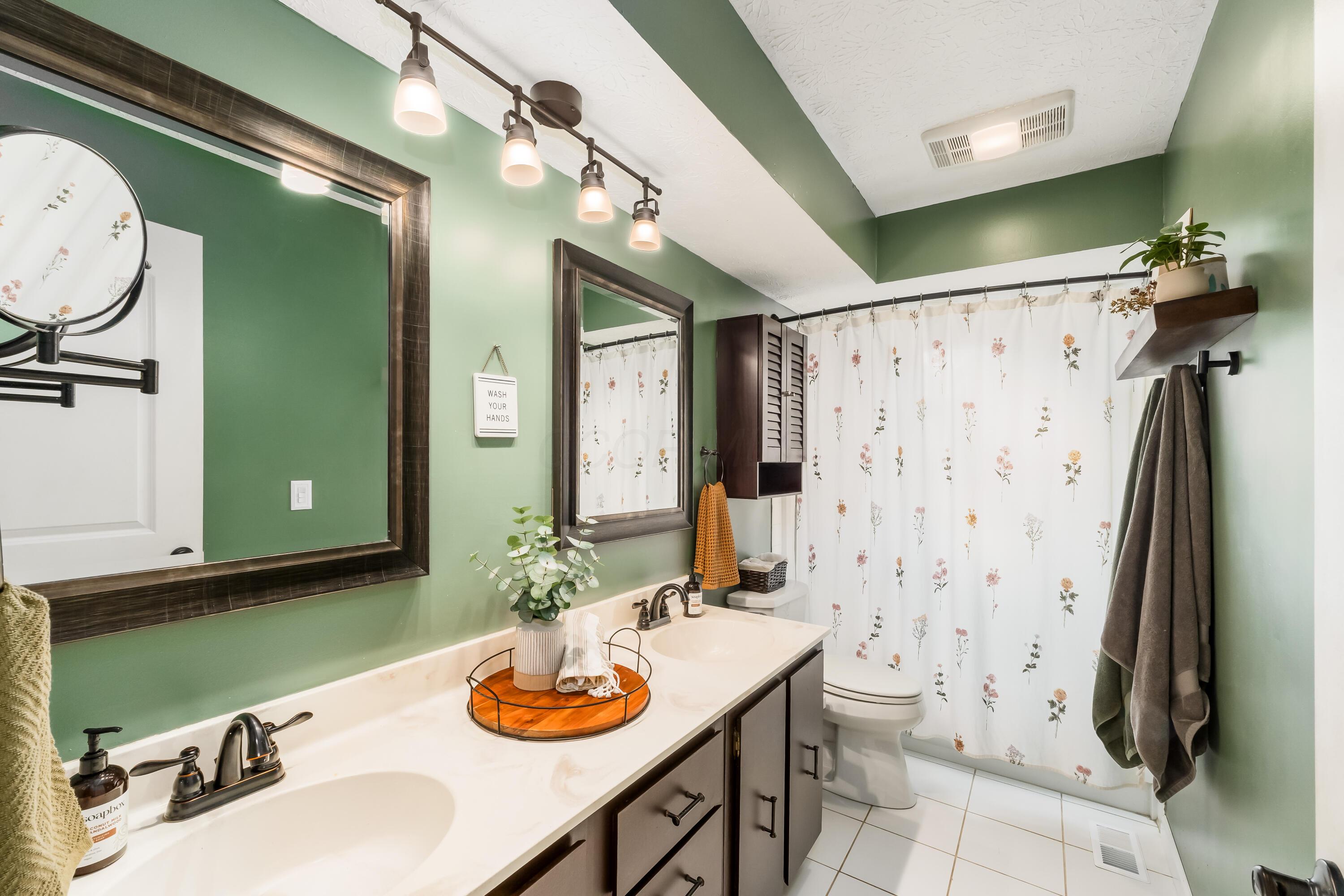 3673 Magnolia Street