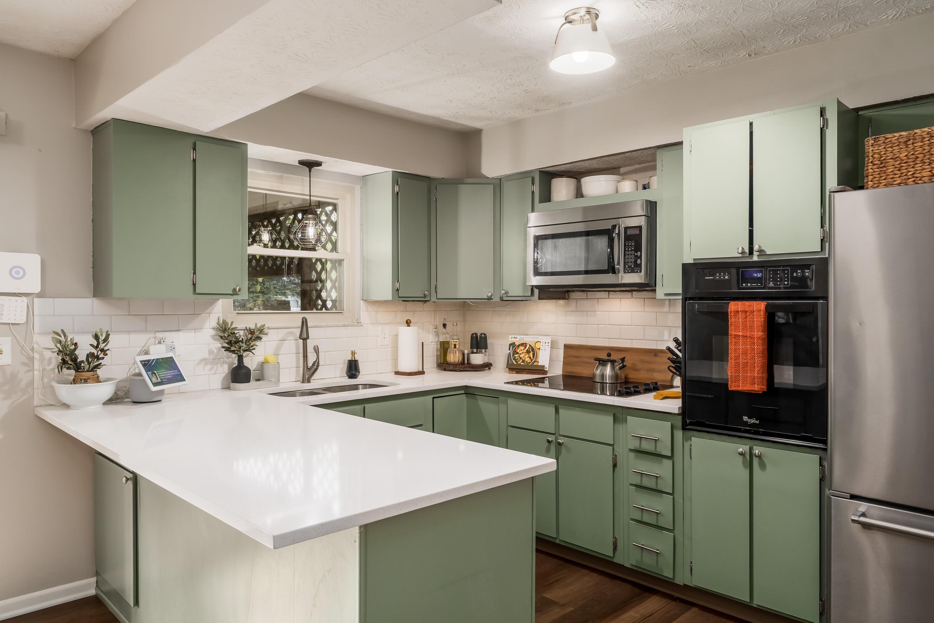 3673 Magnolia Street