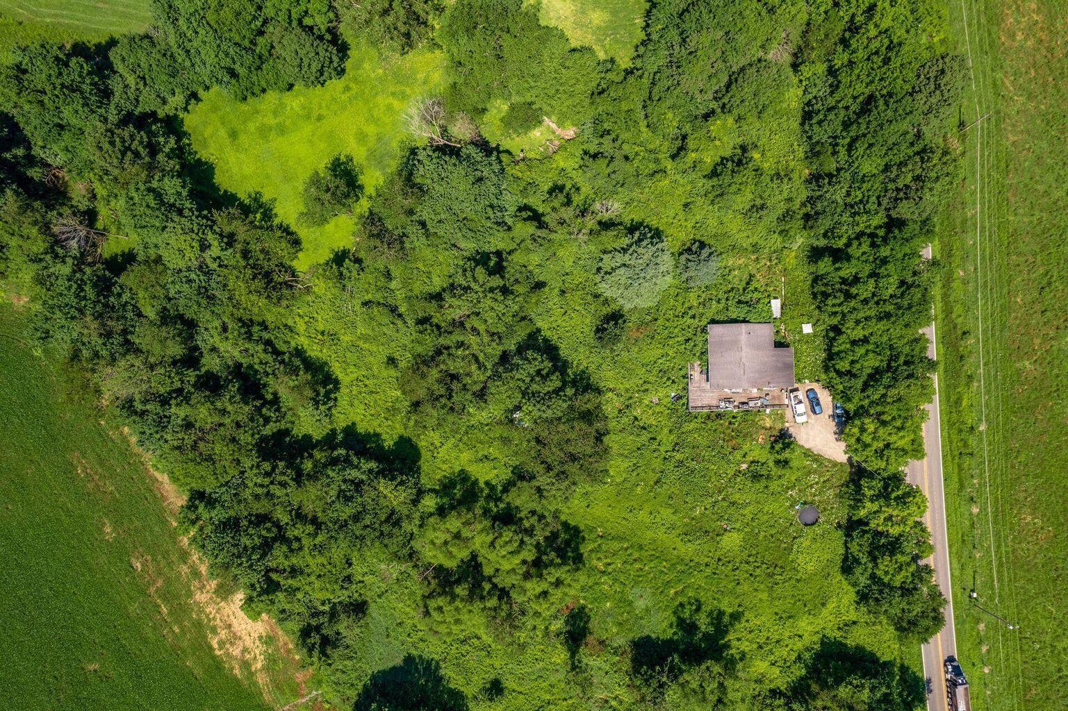 10019 Duncan Plains Road NW