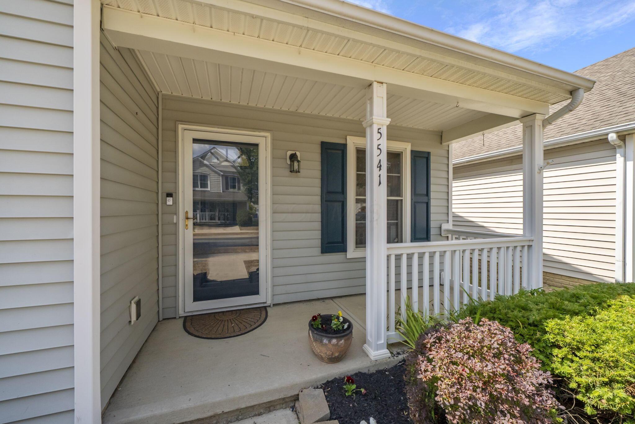 5541 Mossy Creek Drive