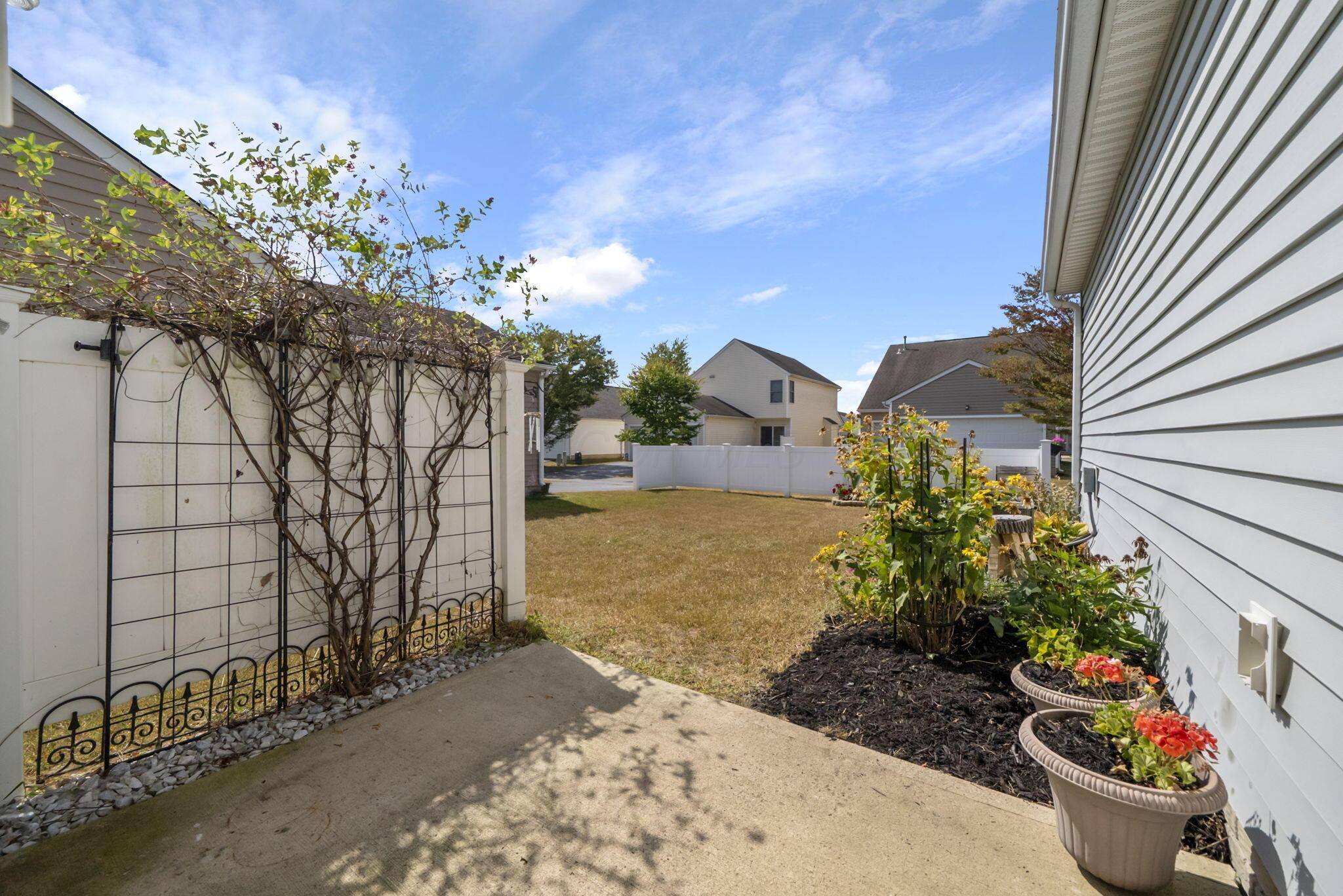 5541 Mossy Creek Drive