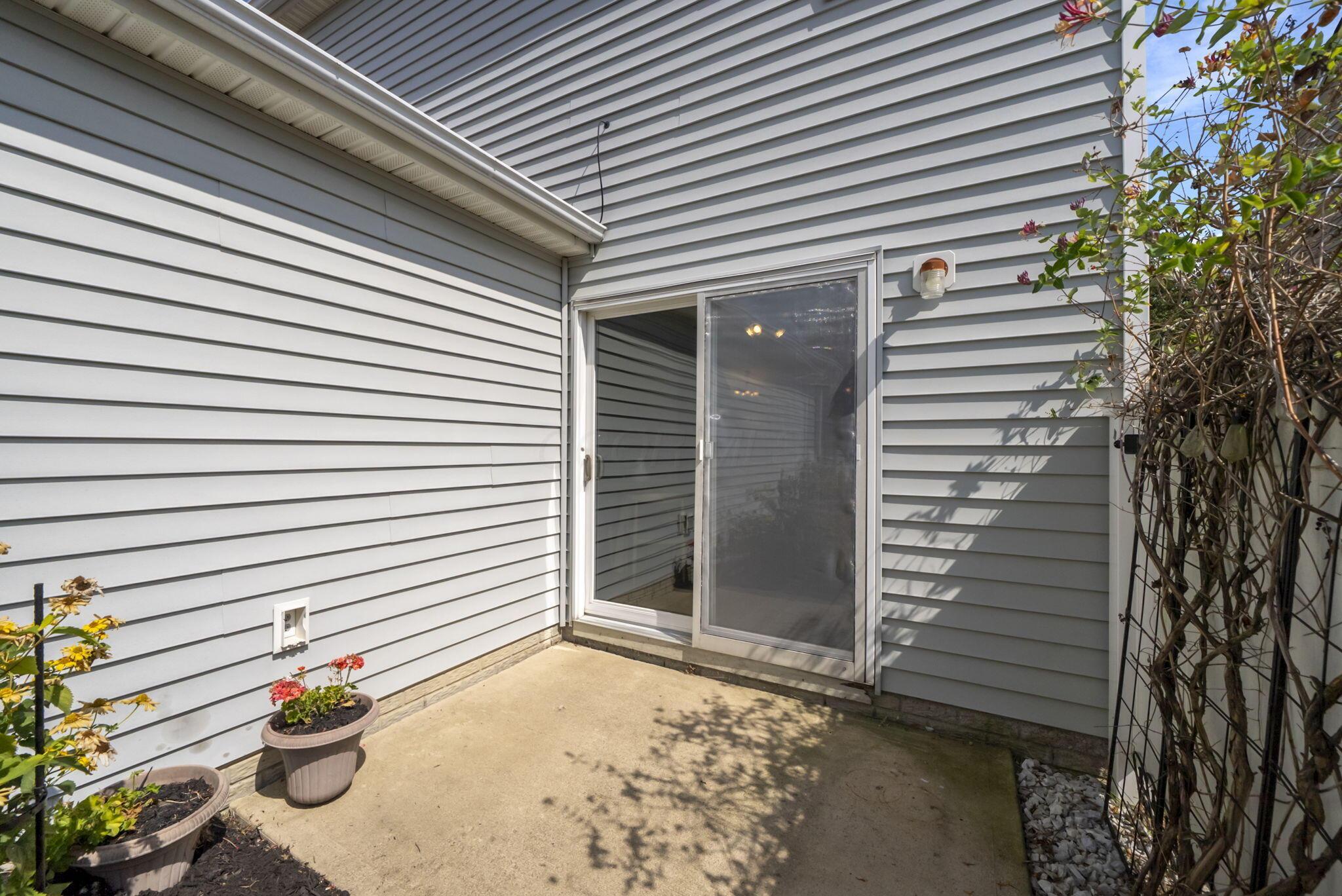 5541 Mossy Creek Drive