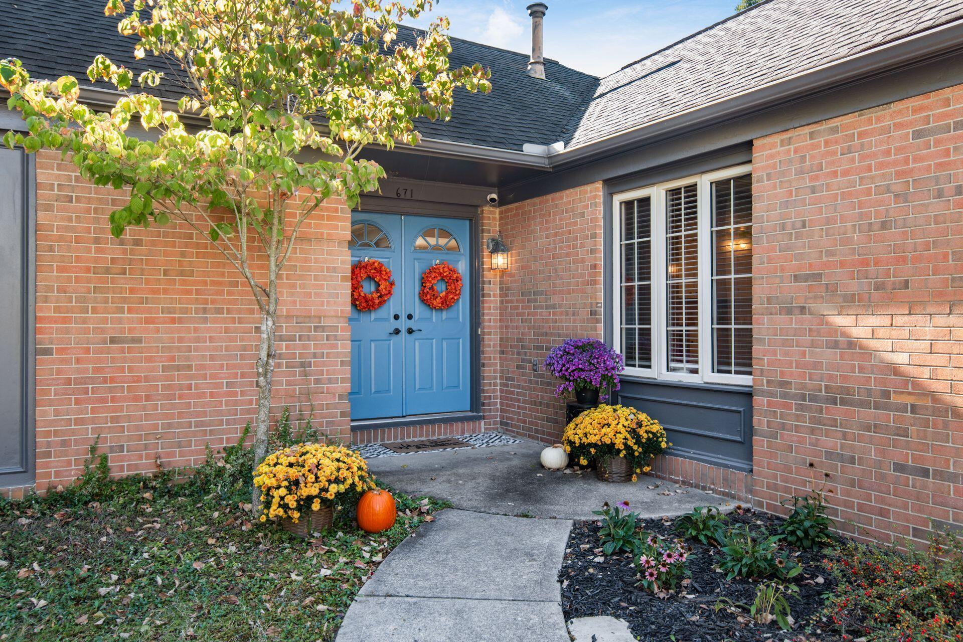 671 College Crest Road