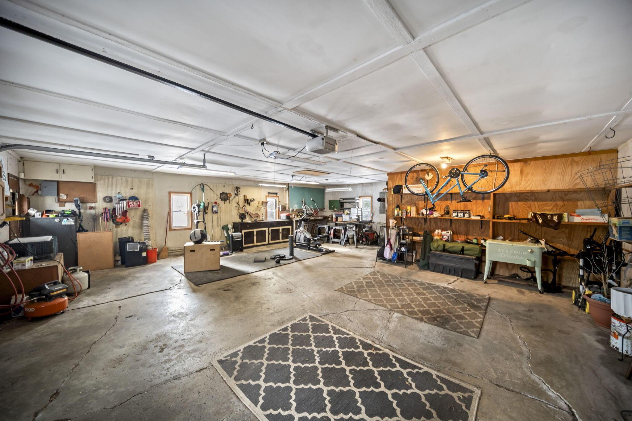 6718 Crawford Morrow County Line Road