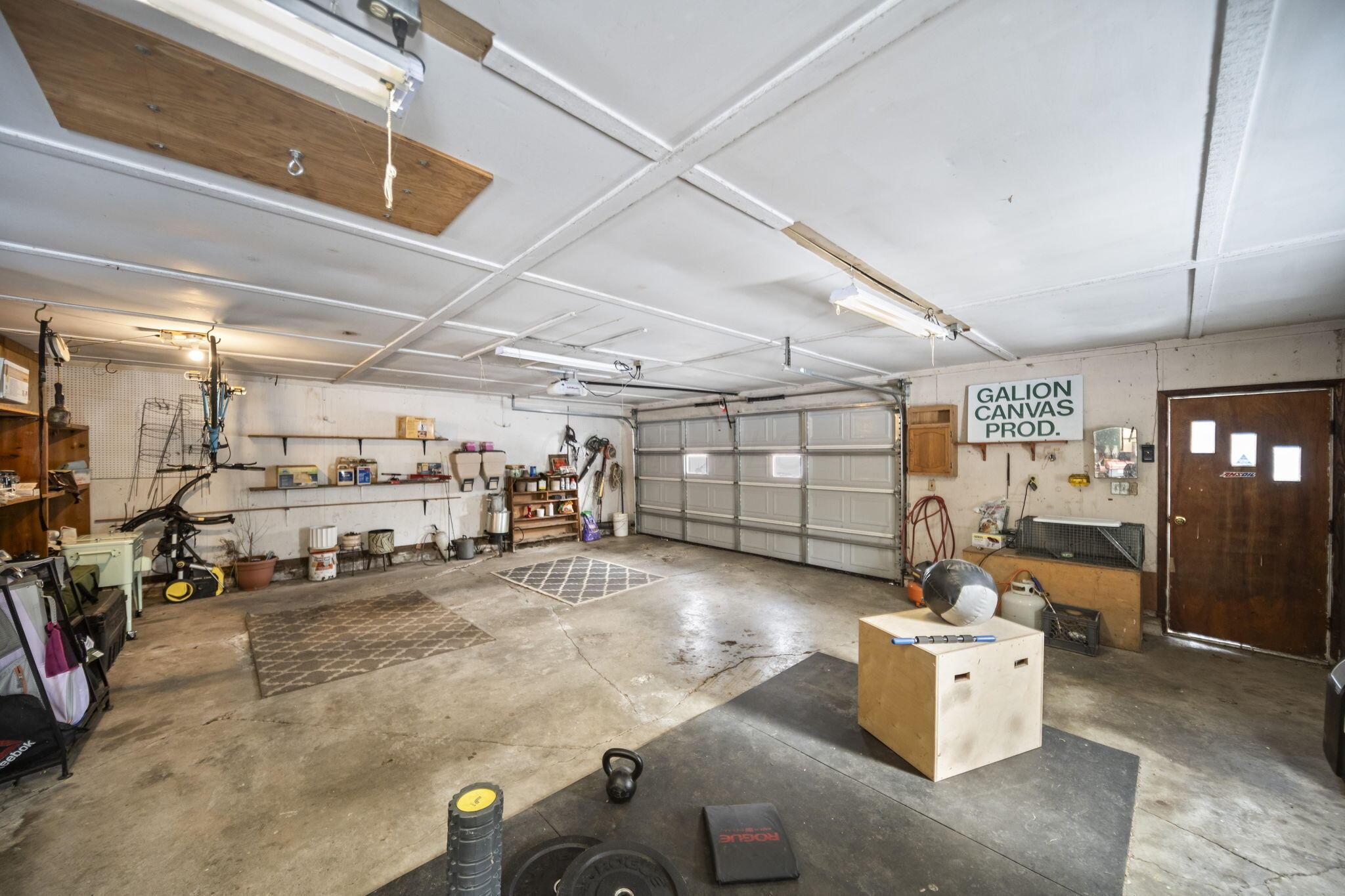 6718 Crawford Morrow County Line Road