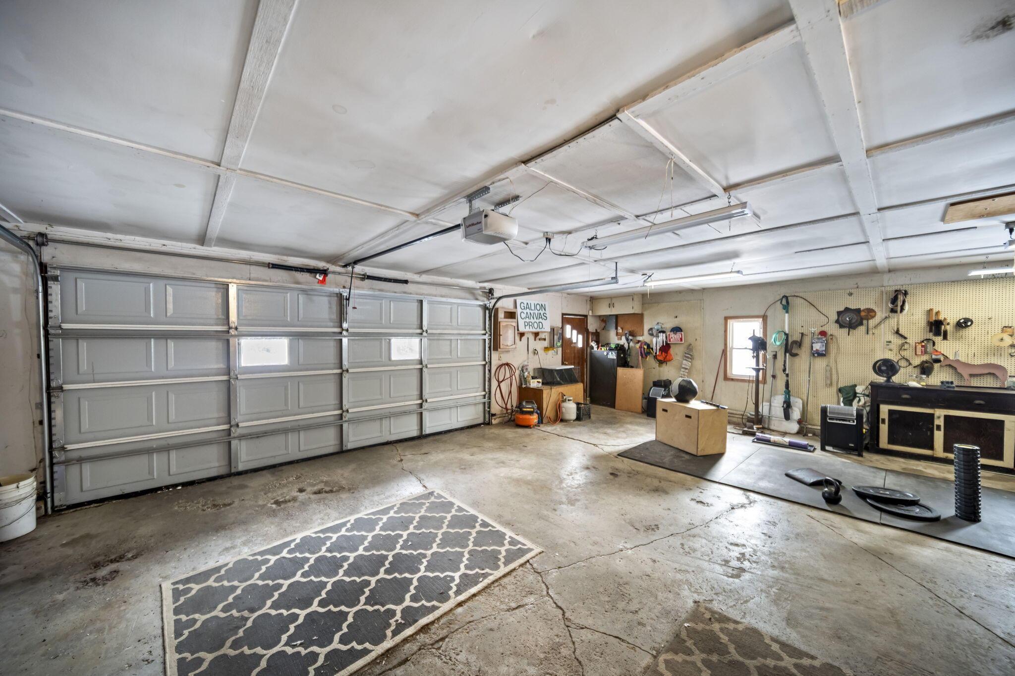 6718 Crawford Morrow County Line Road