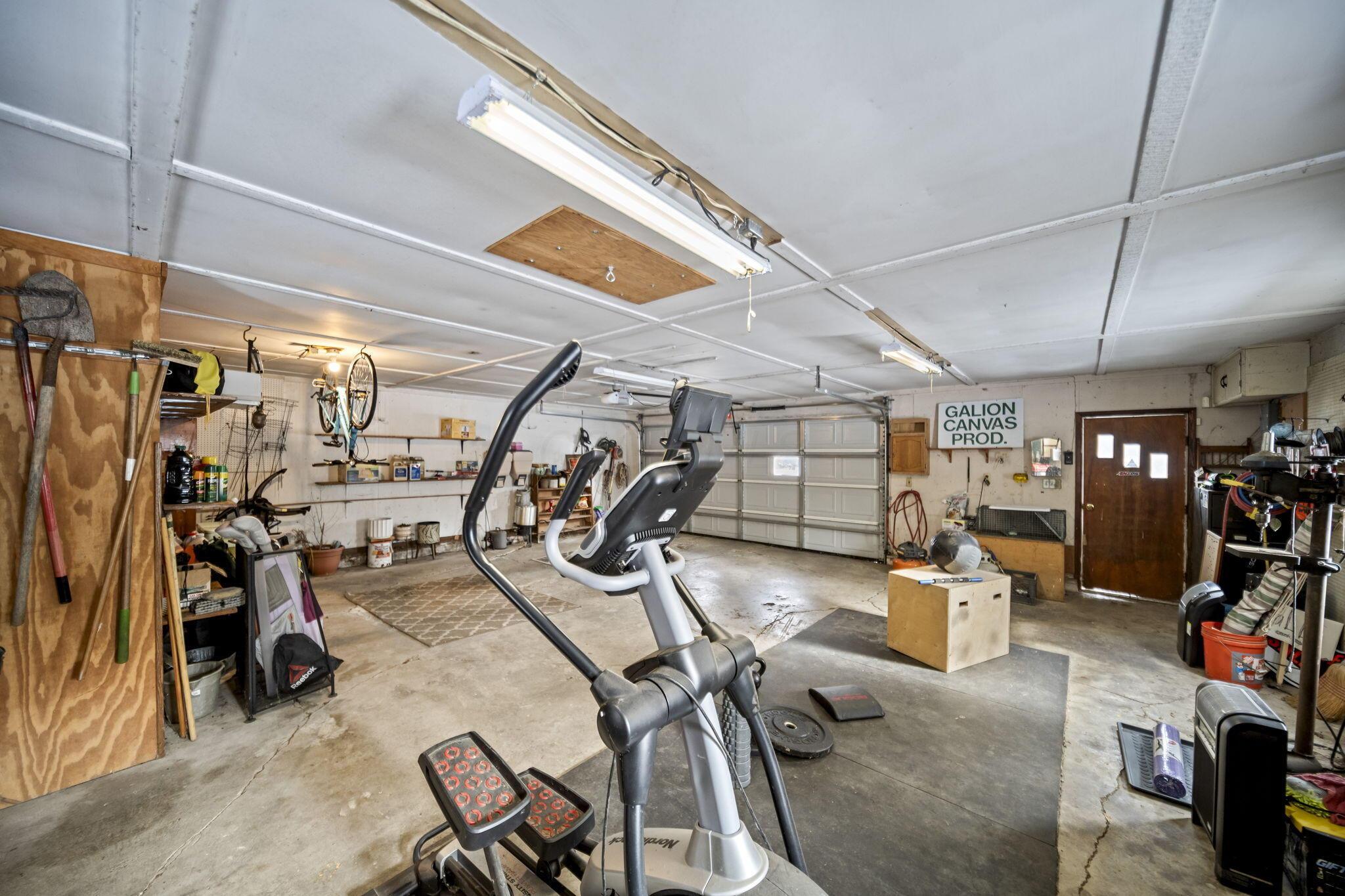 6718 Crawford Morrow County Line Road