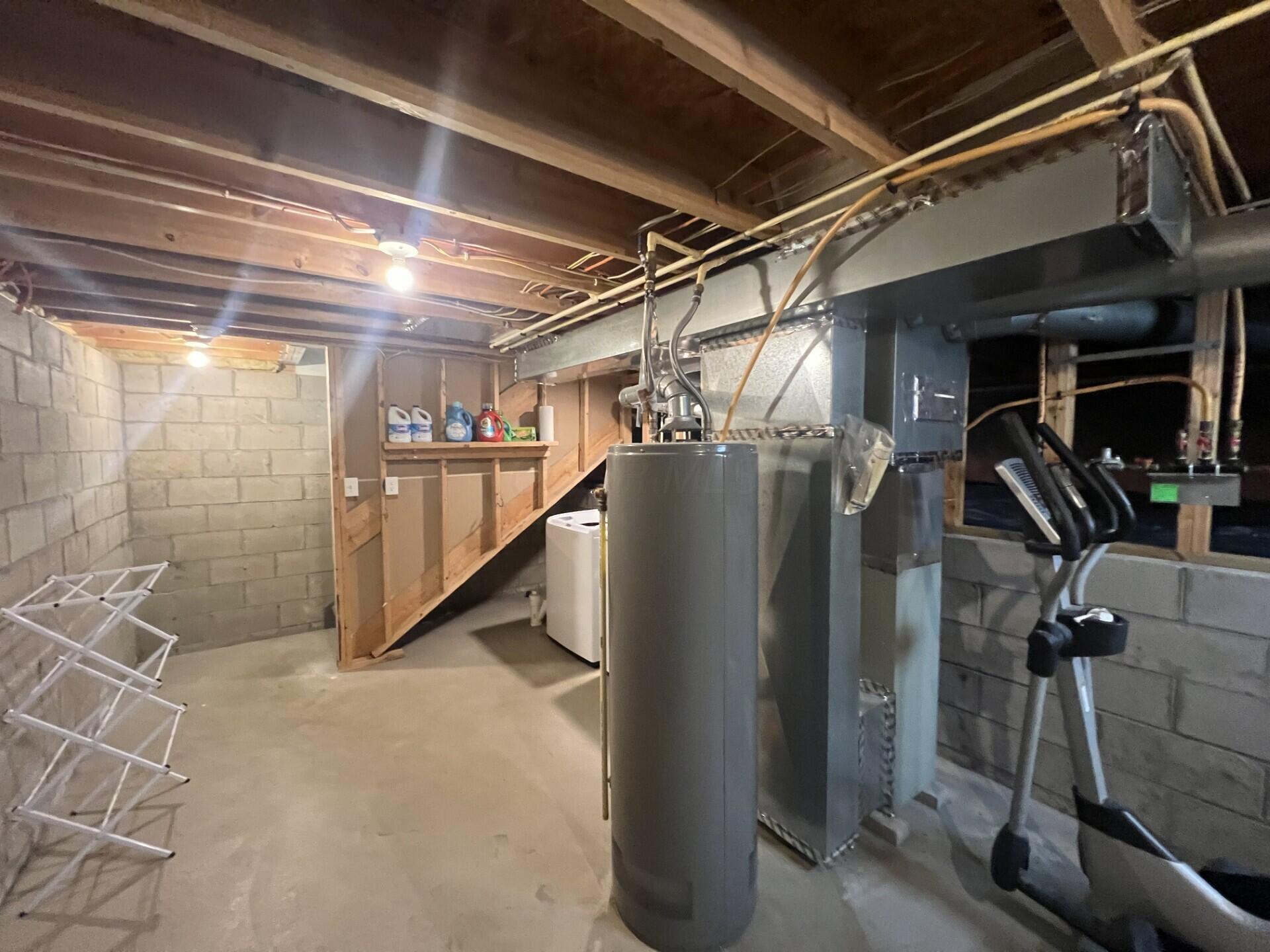 2365 Creek View Place