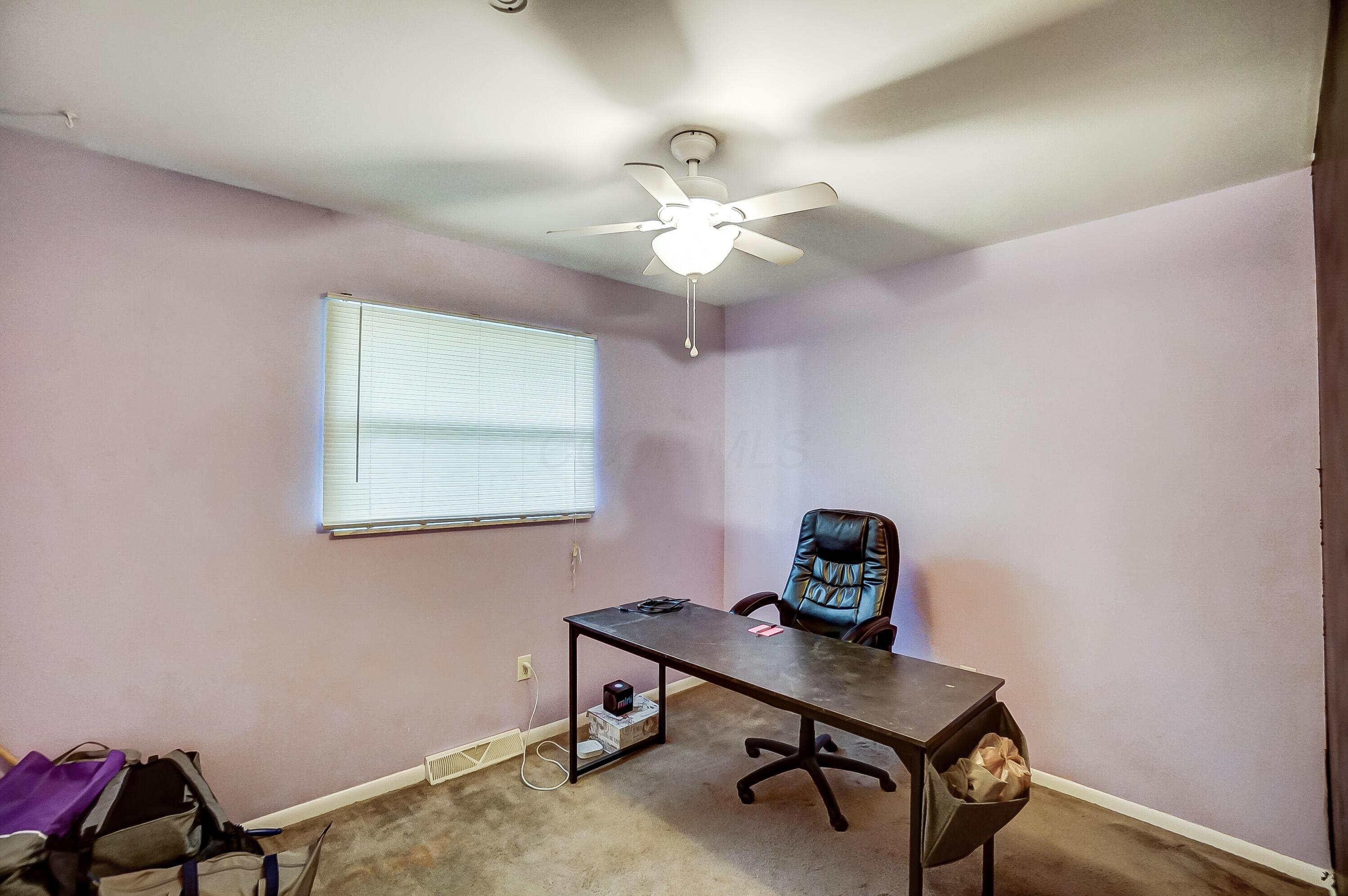 5056 Northtowne Boulevard, 5054