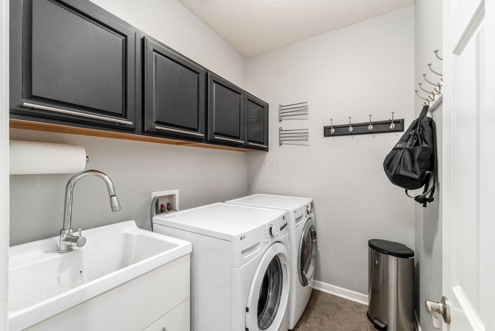 6014 Commonwealth Drive