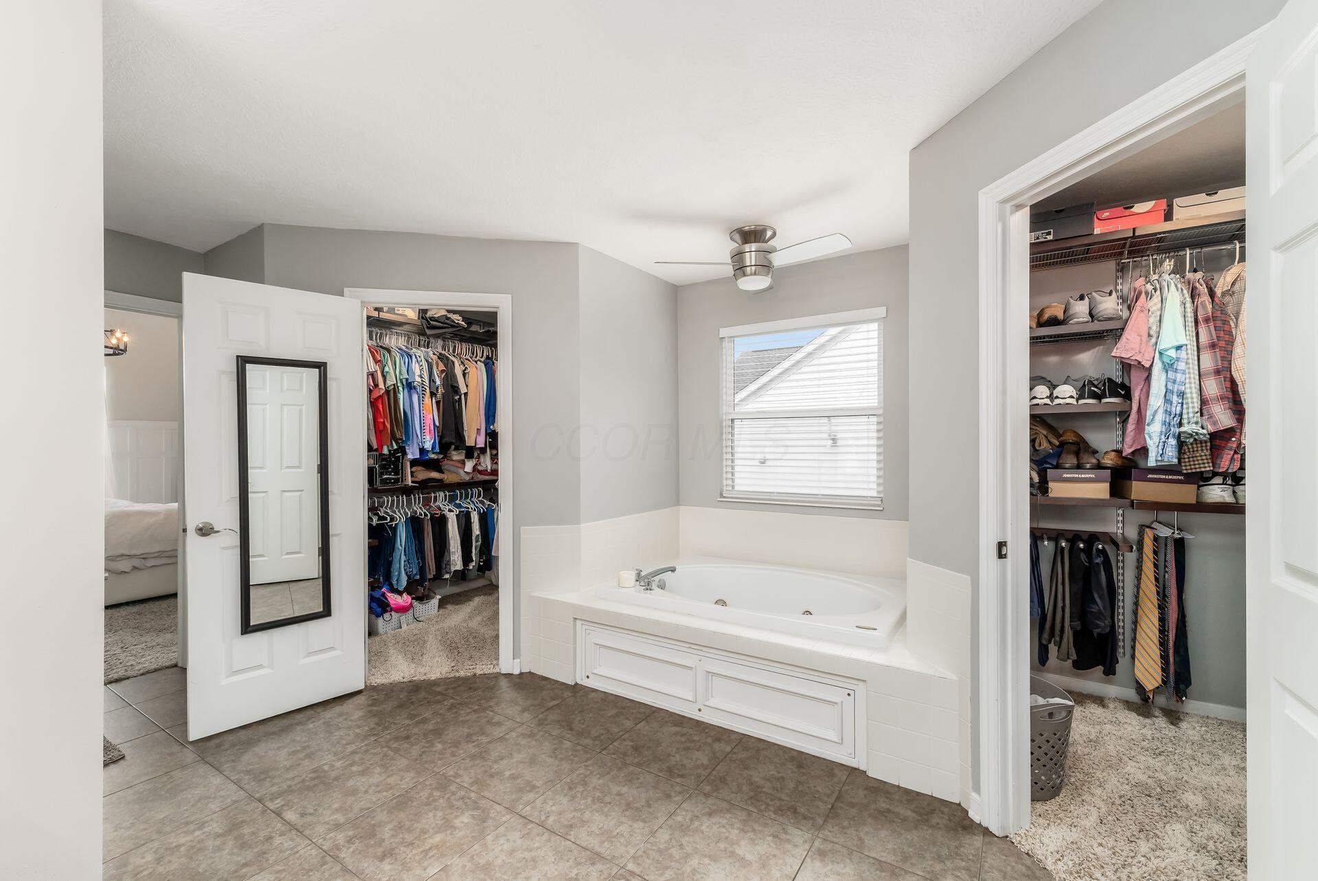 6014 Commonwealth Drive