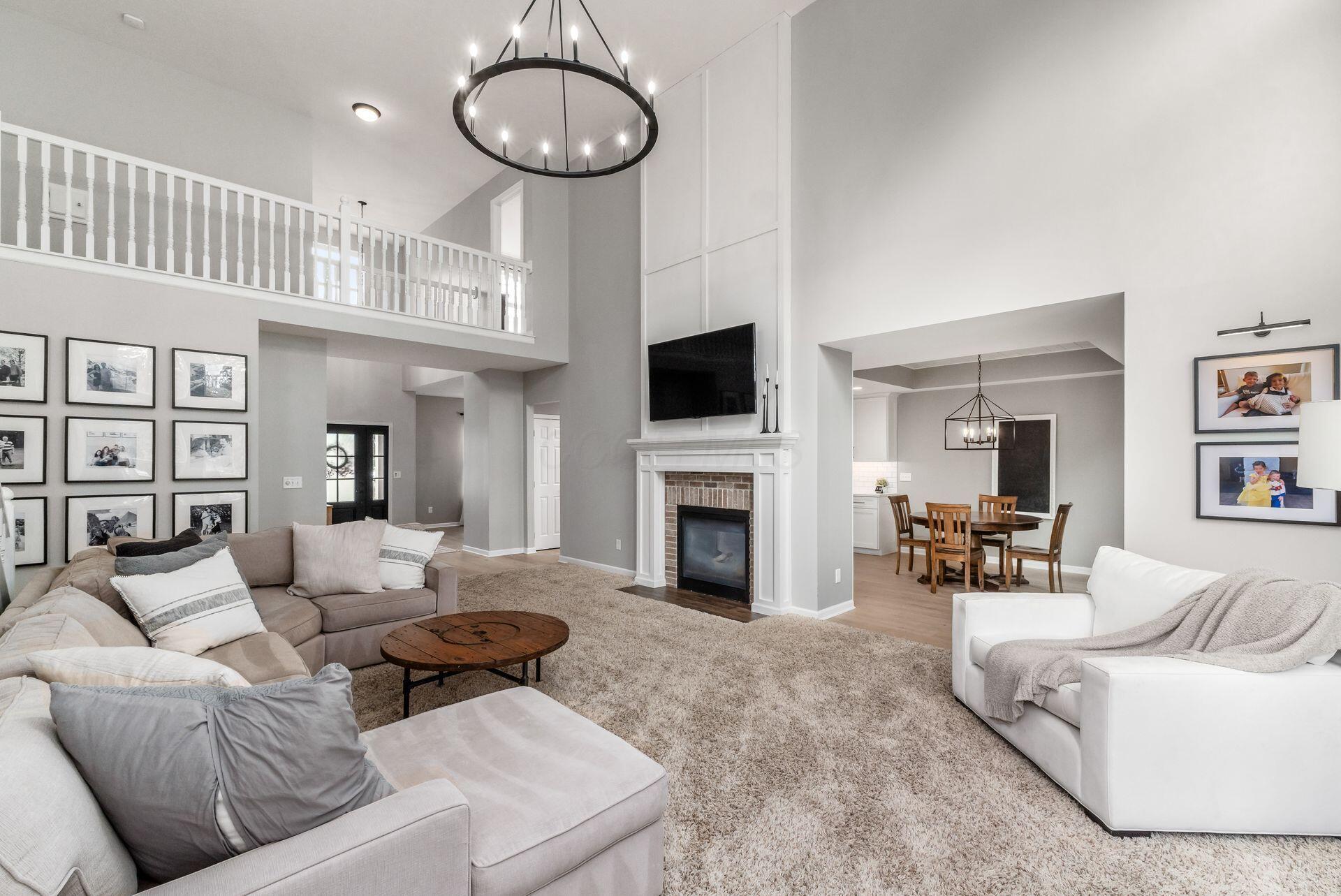 6014 Commonwealth Drive