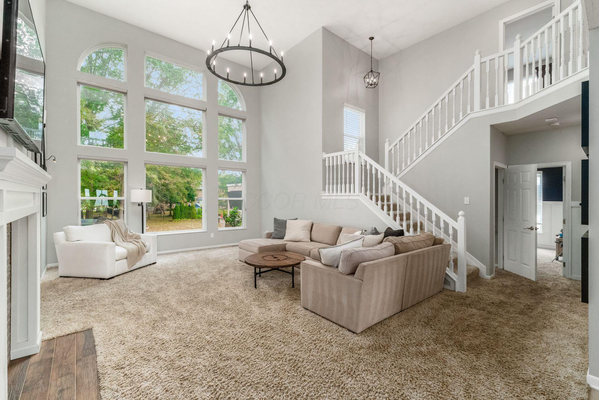 6014 Commonwealth Drive