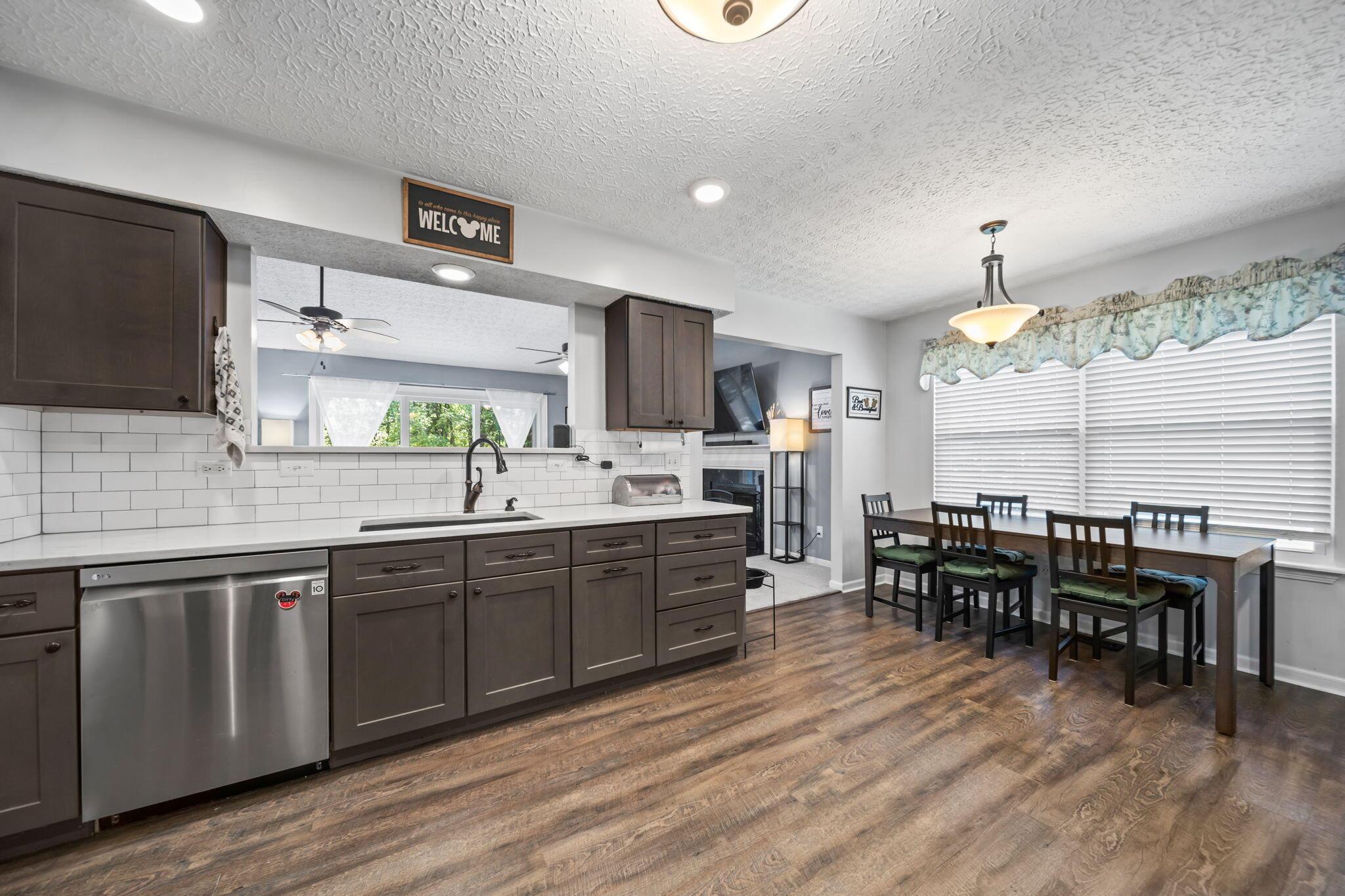 3643 Carriage Run Drive