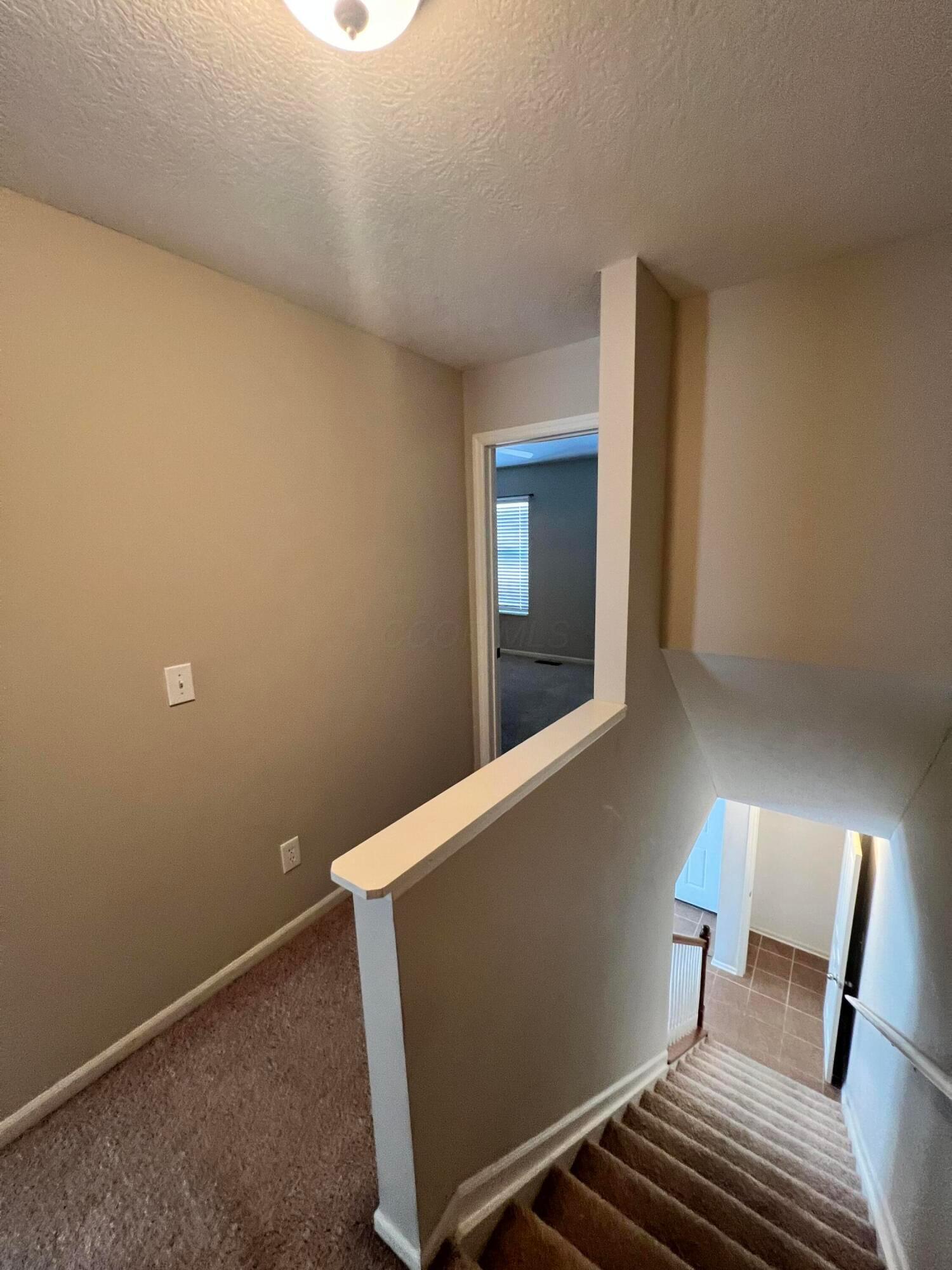 952 Hartford Village Boulevard