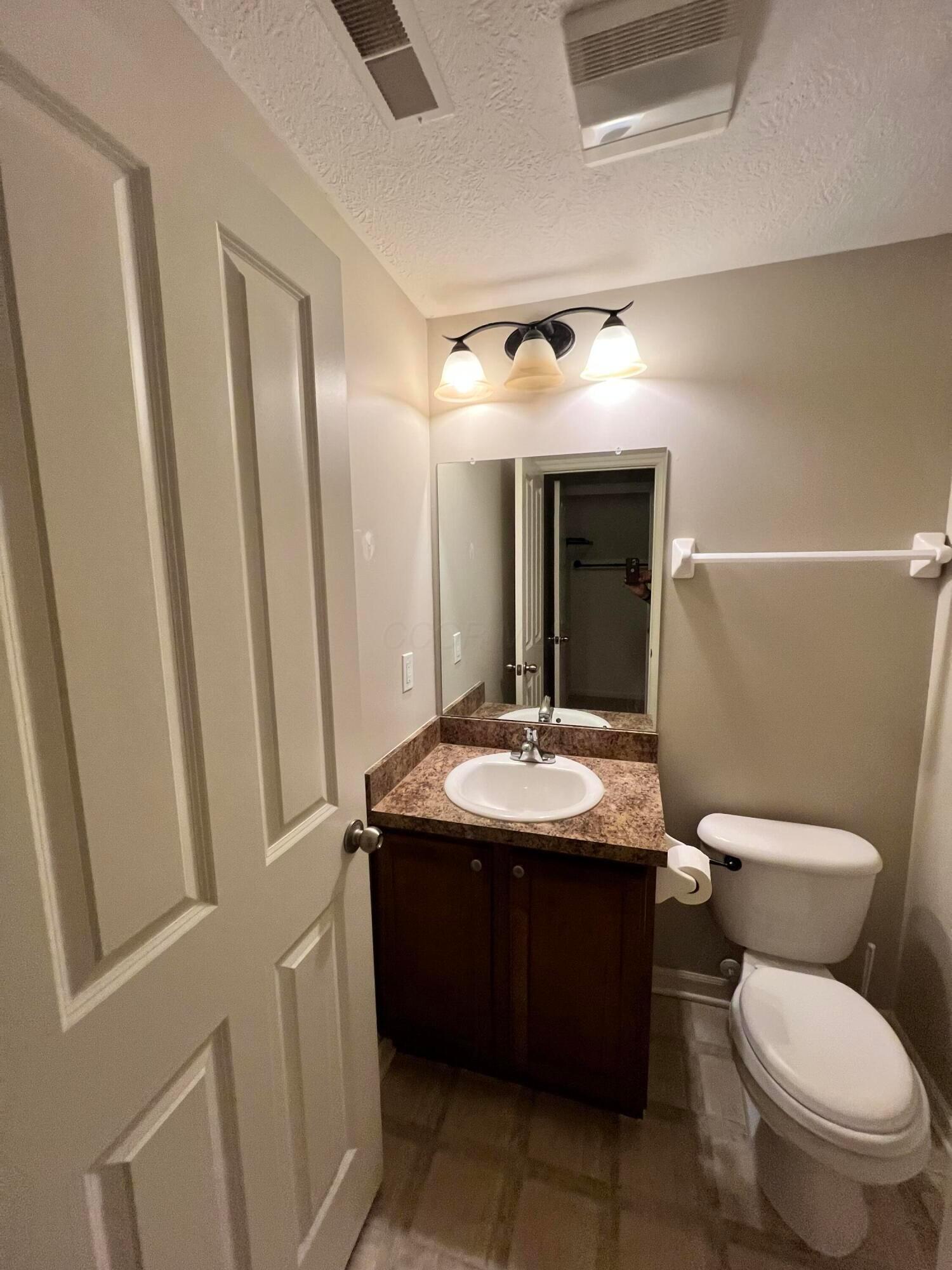 952 Hartford Village Boulevard