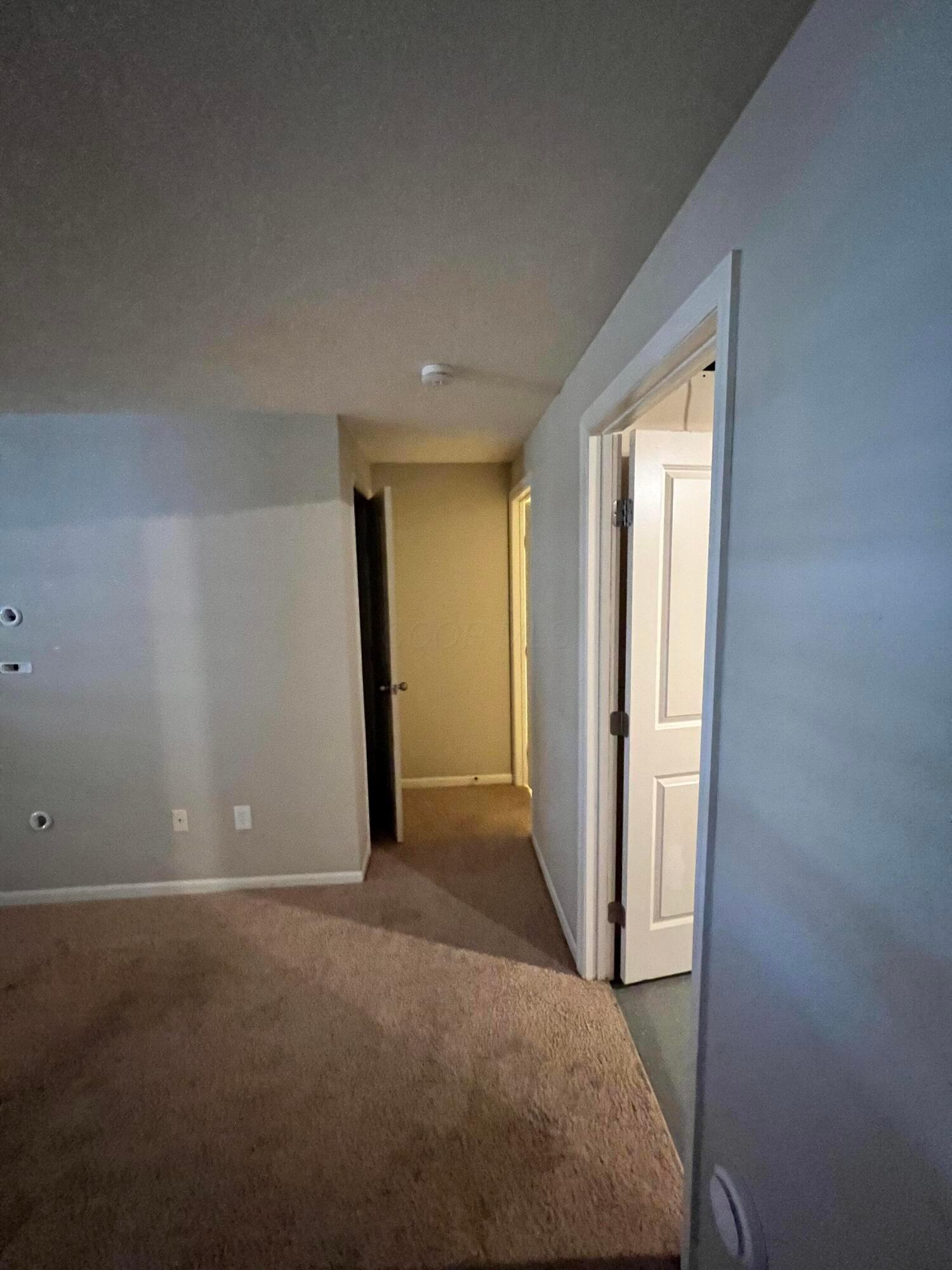 952 Hartford Village Boulevard