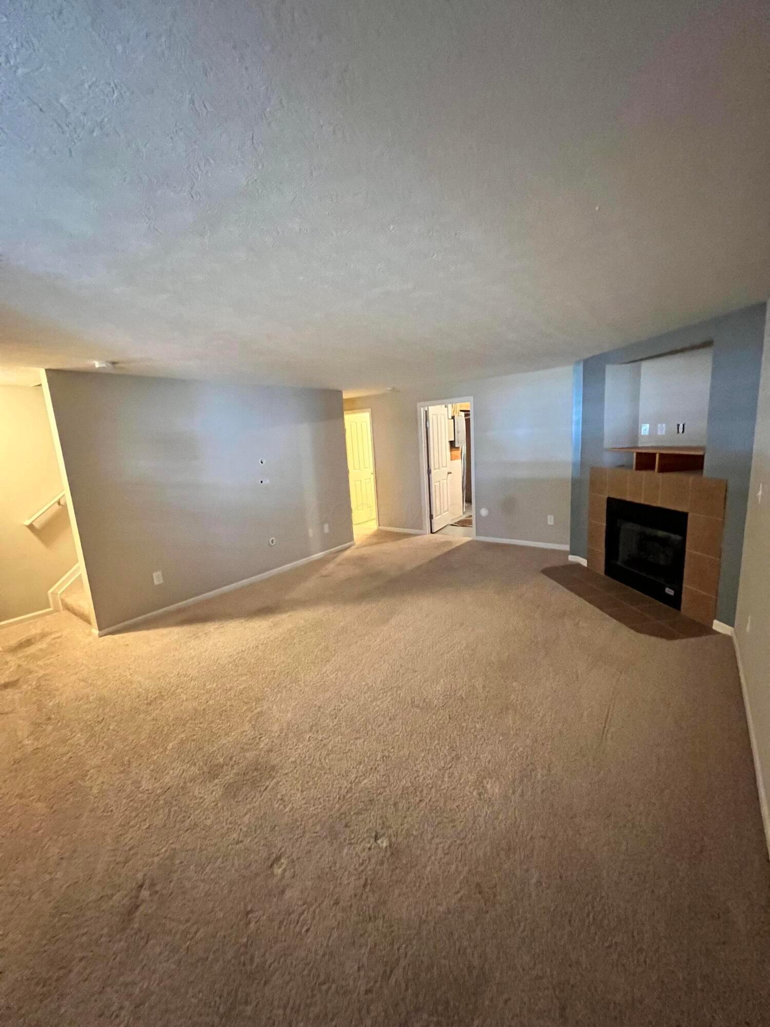 952 Hartford Village Boulevard