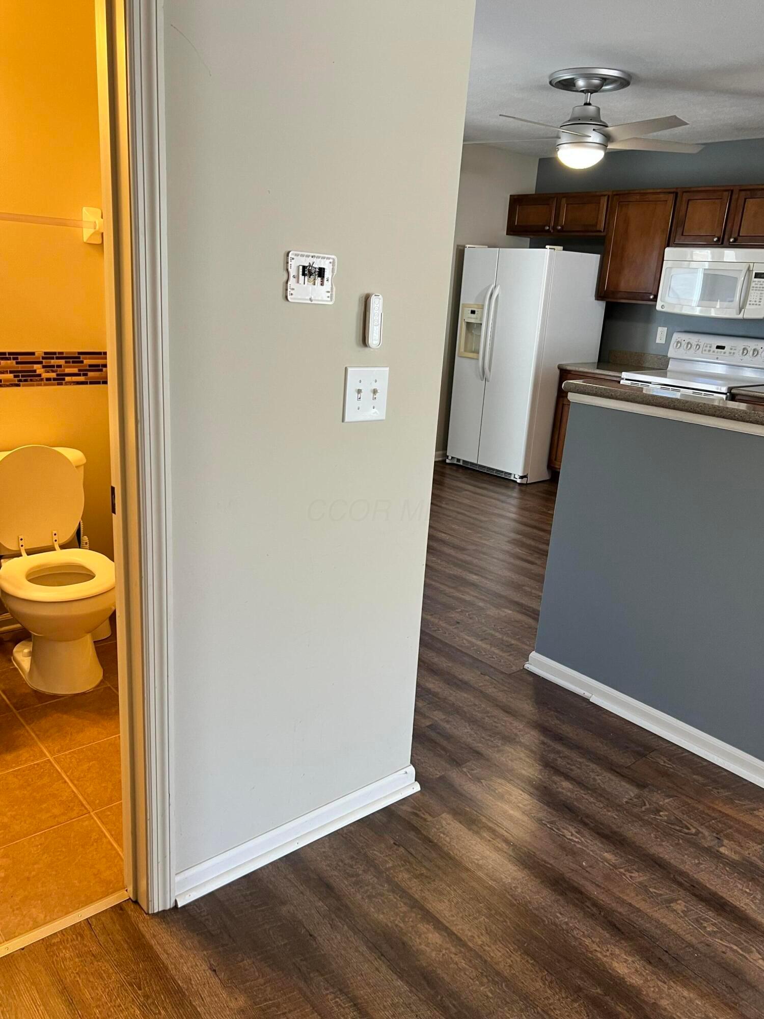 952 Hartford Village Boulevard