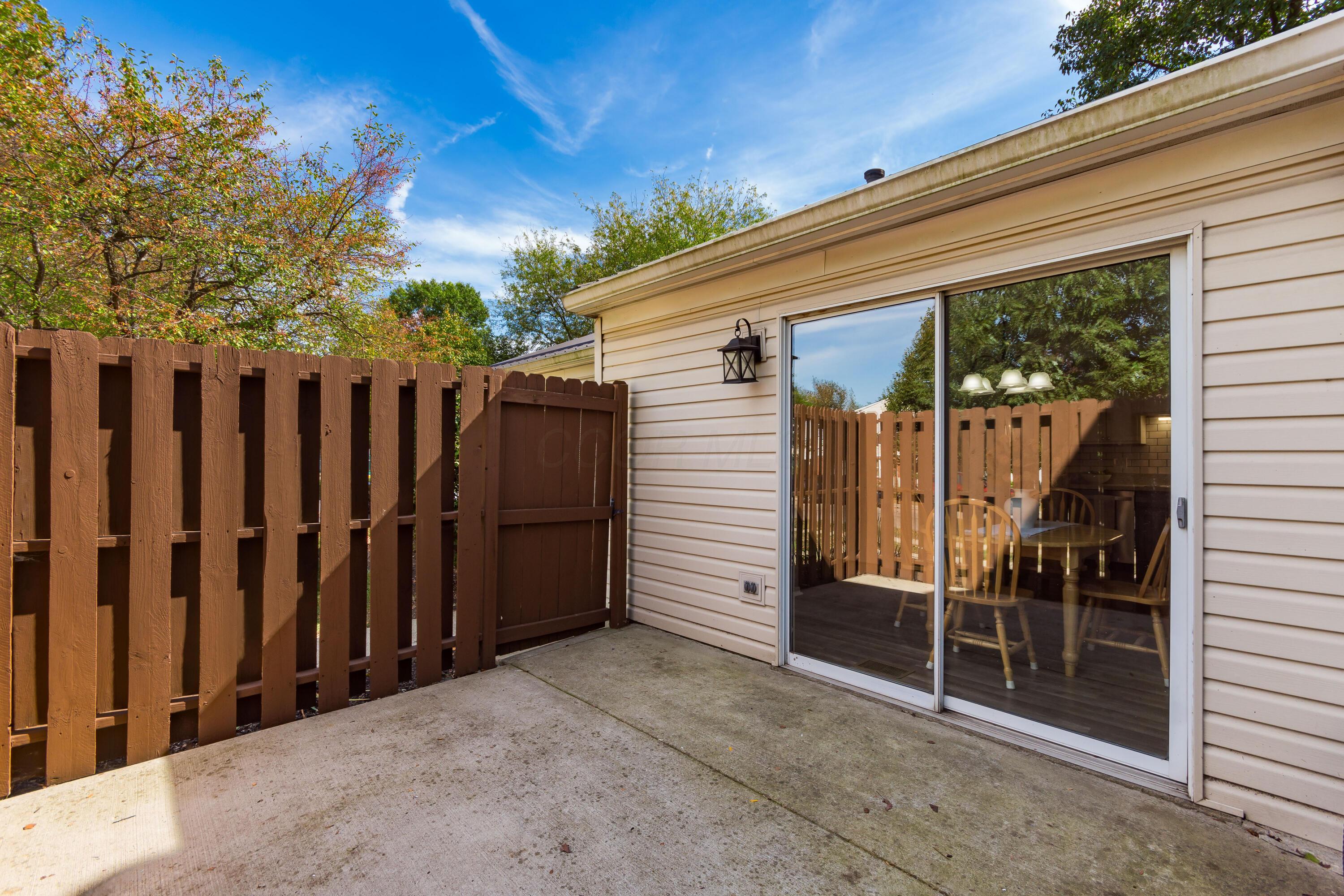 1306 Lowland Court, 91