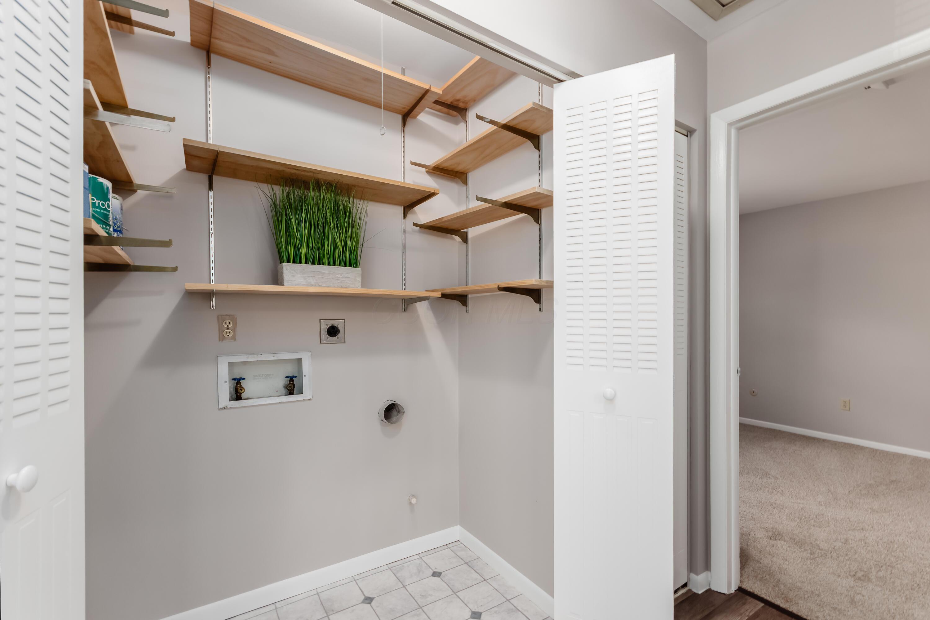 1306 Lowland Court, 91