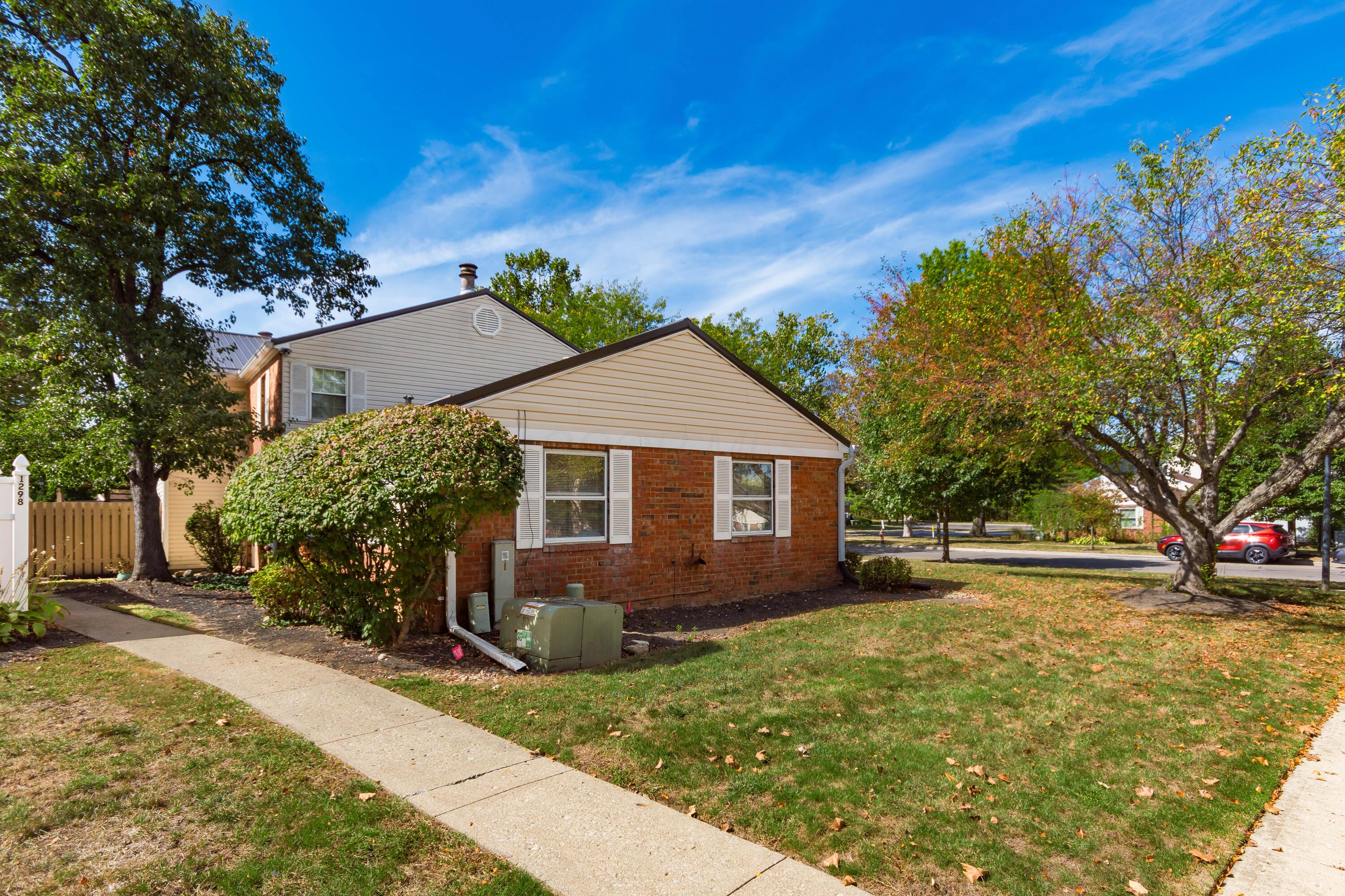 1306 Lowland Court, 91