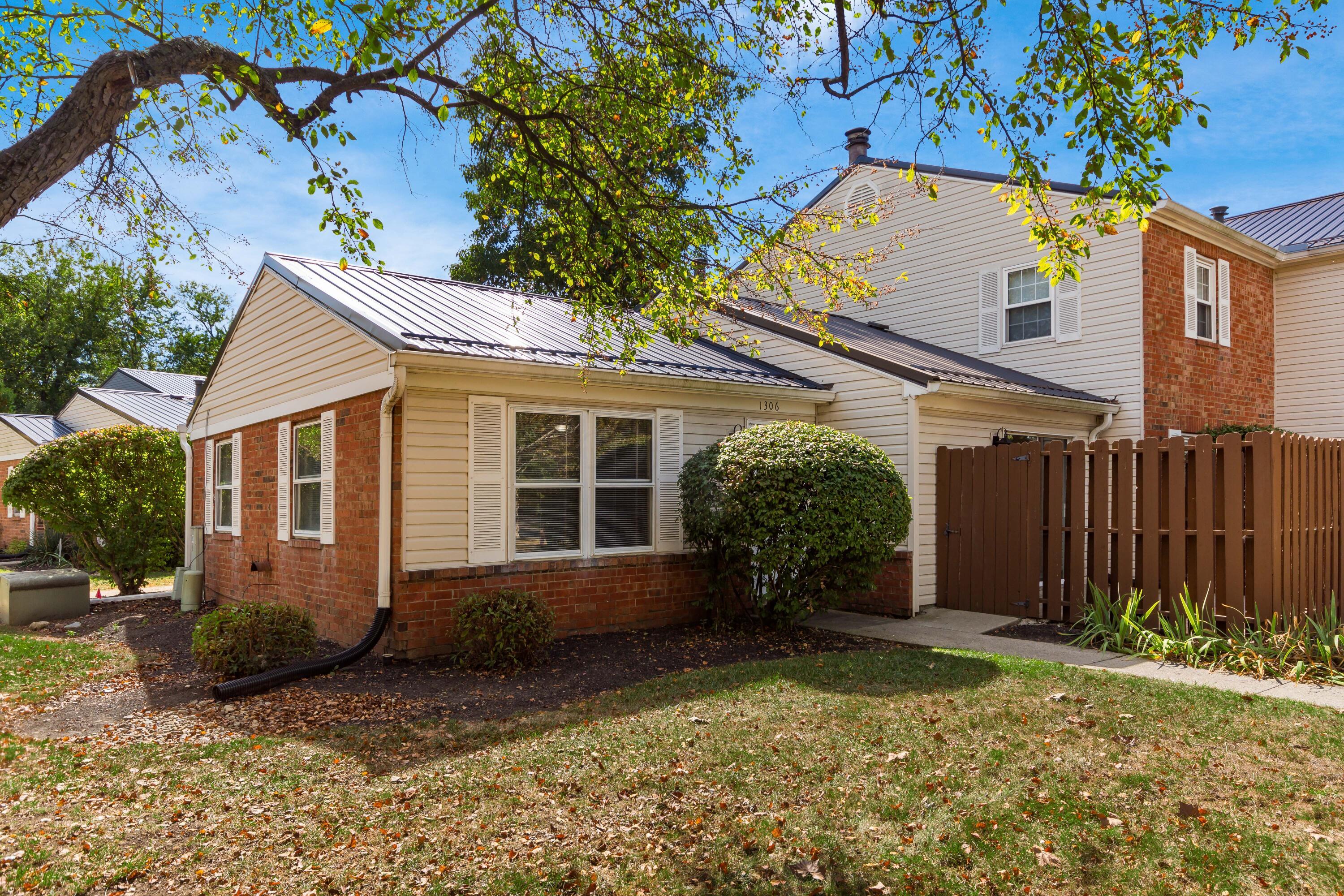 1306 Lowland Court, 91