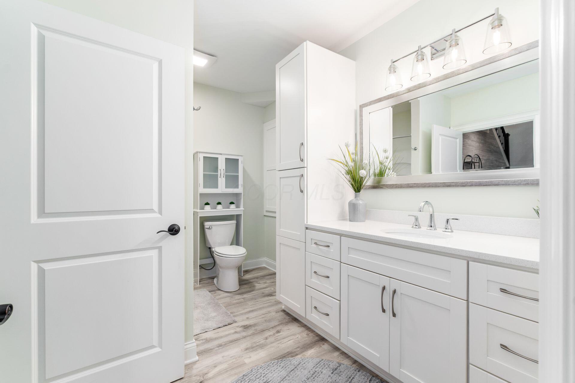 4320 Mcalister Park Drive