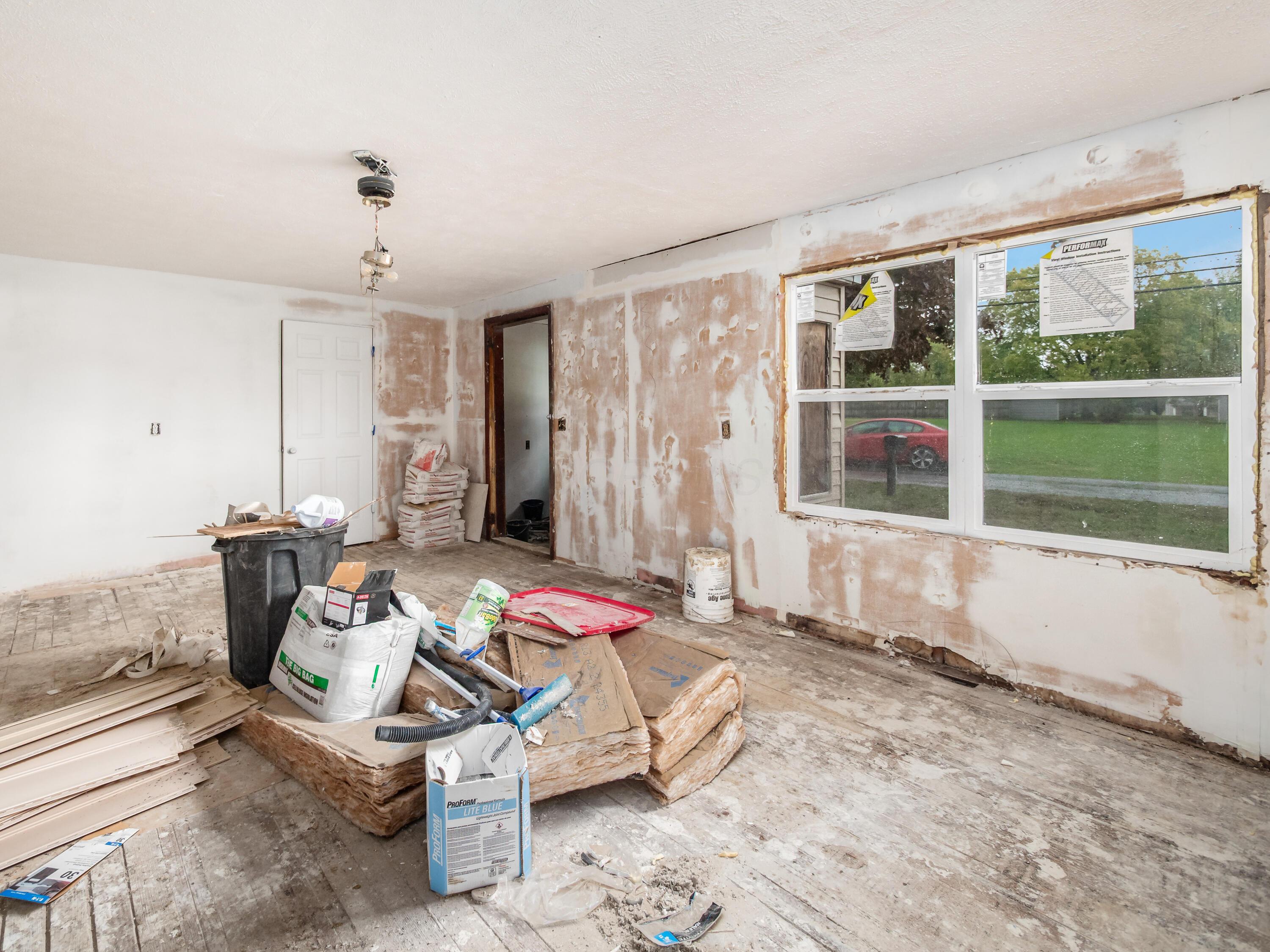 6160 Congress Street