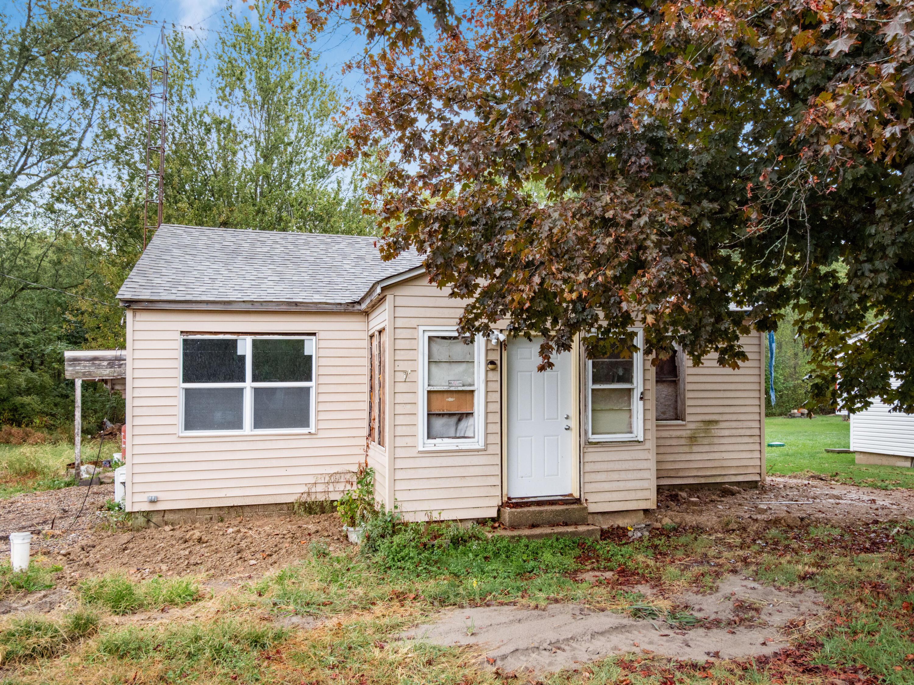 6160 Congress Street