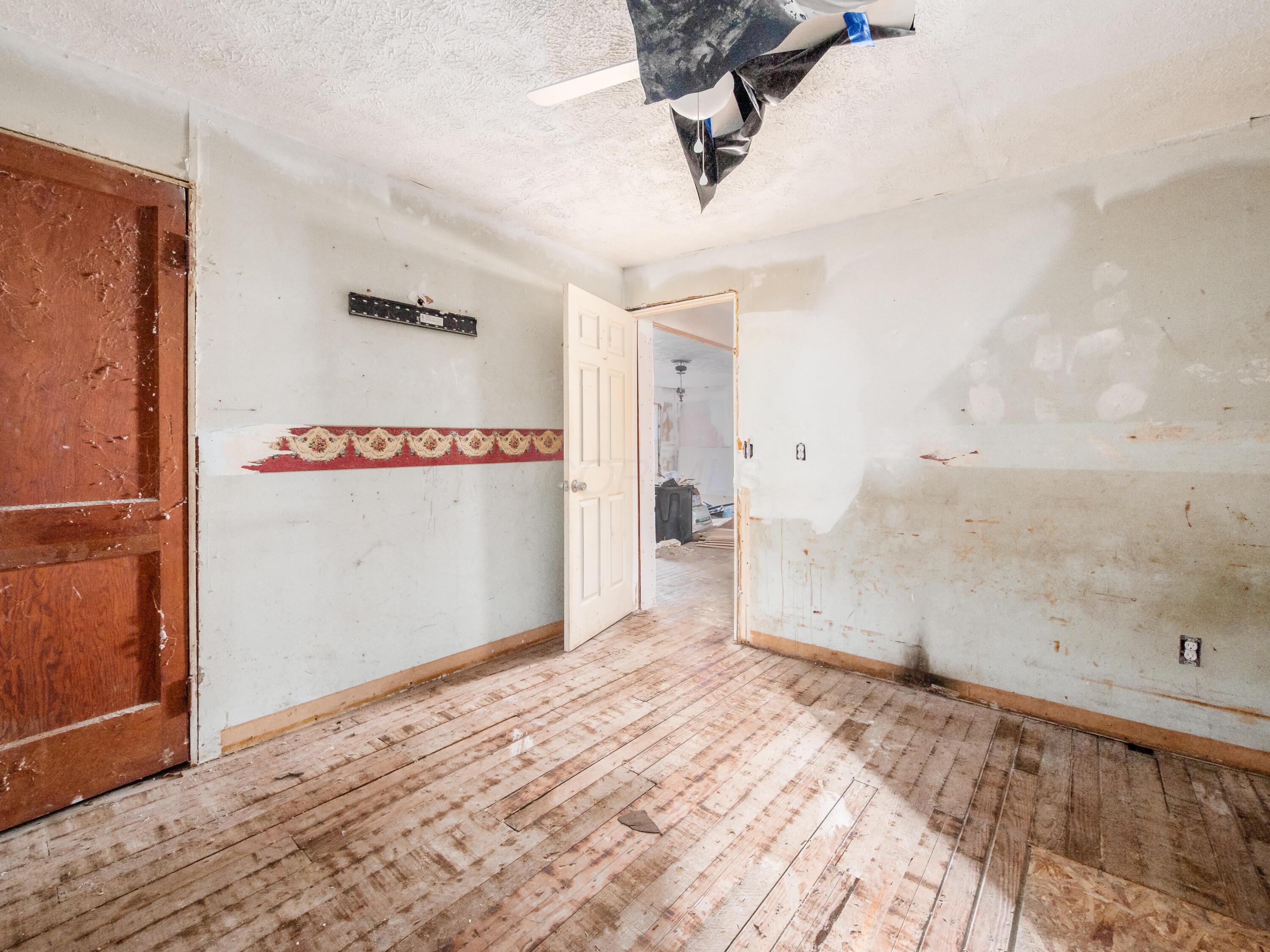 6160 Congress Street