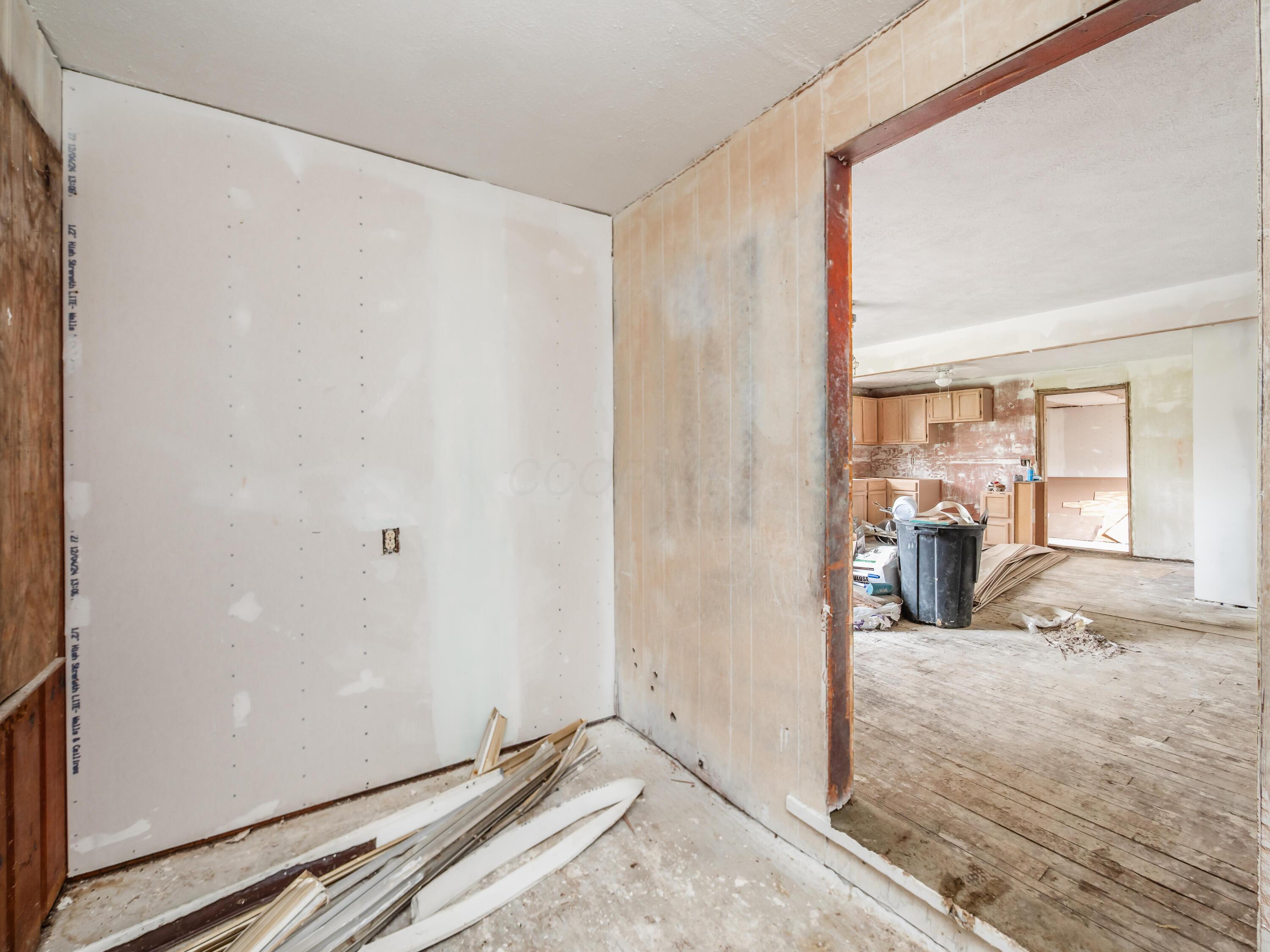 6160 Congress Street