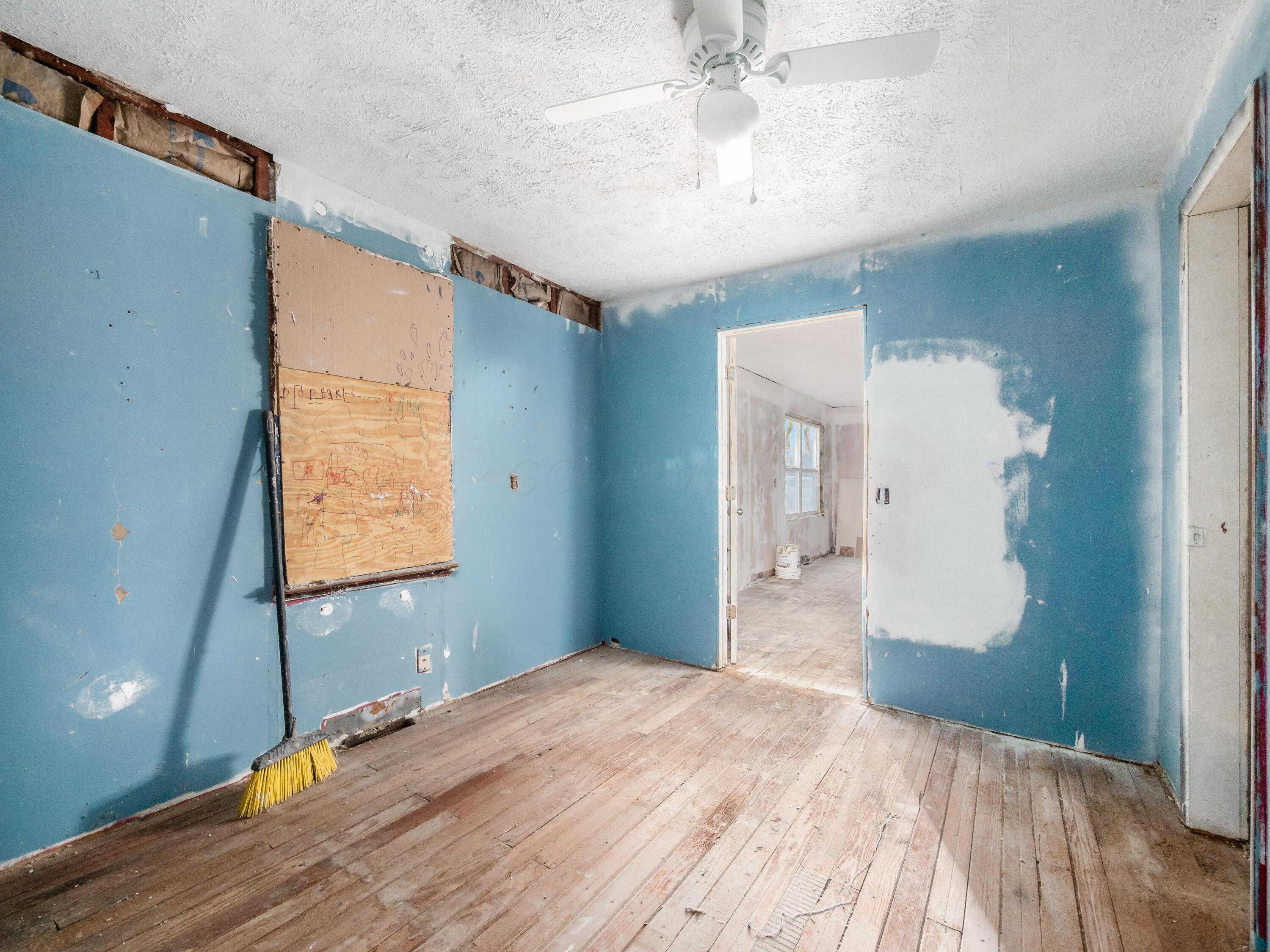 6160 Congress Street