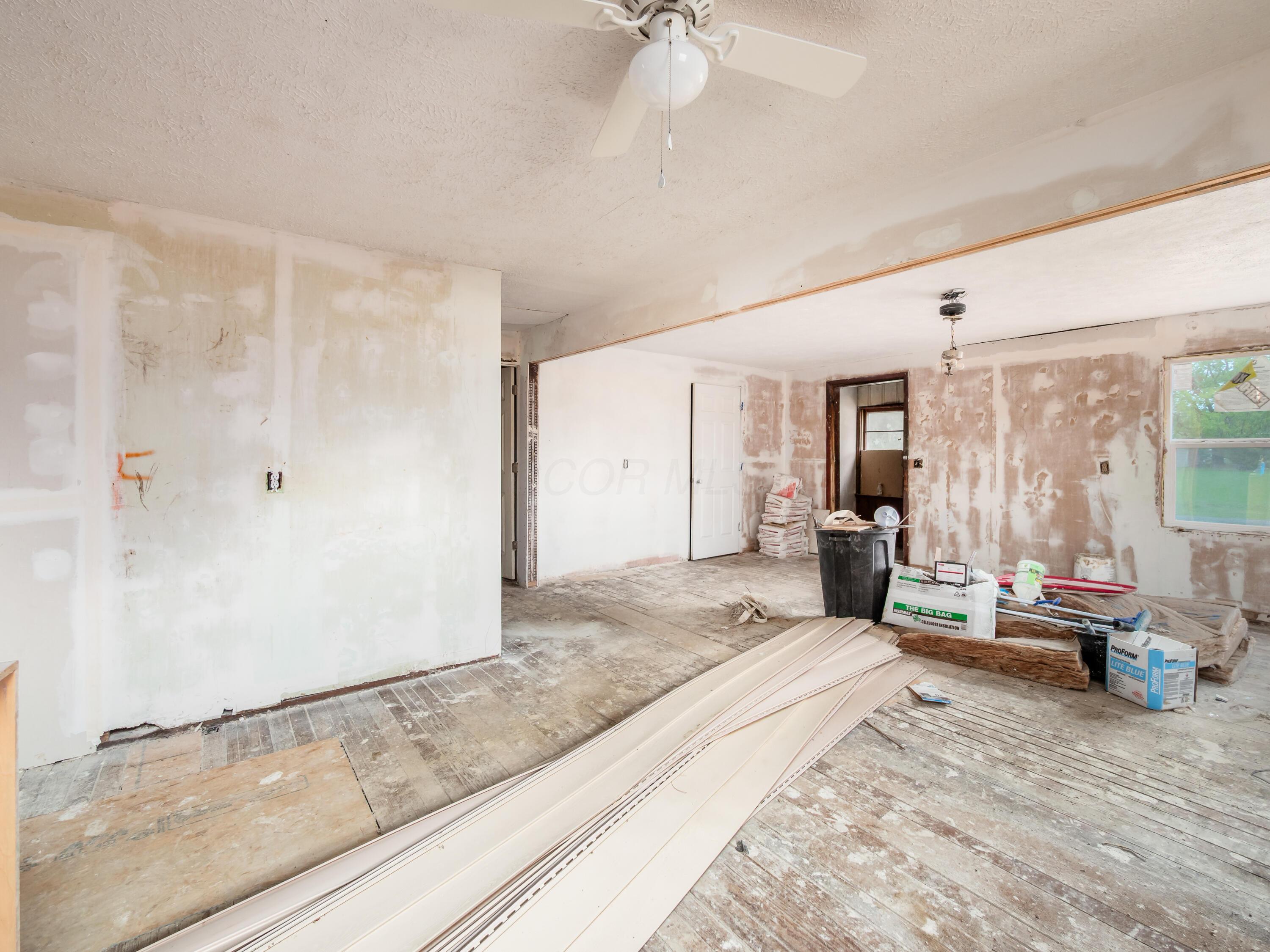 6160 Congress Street