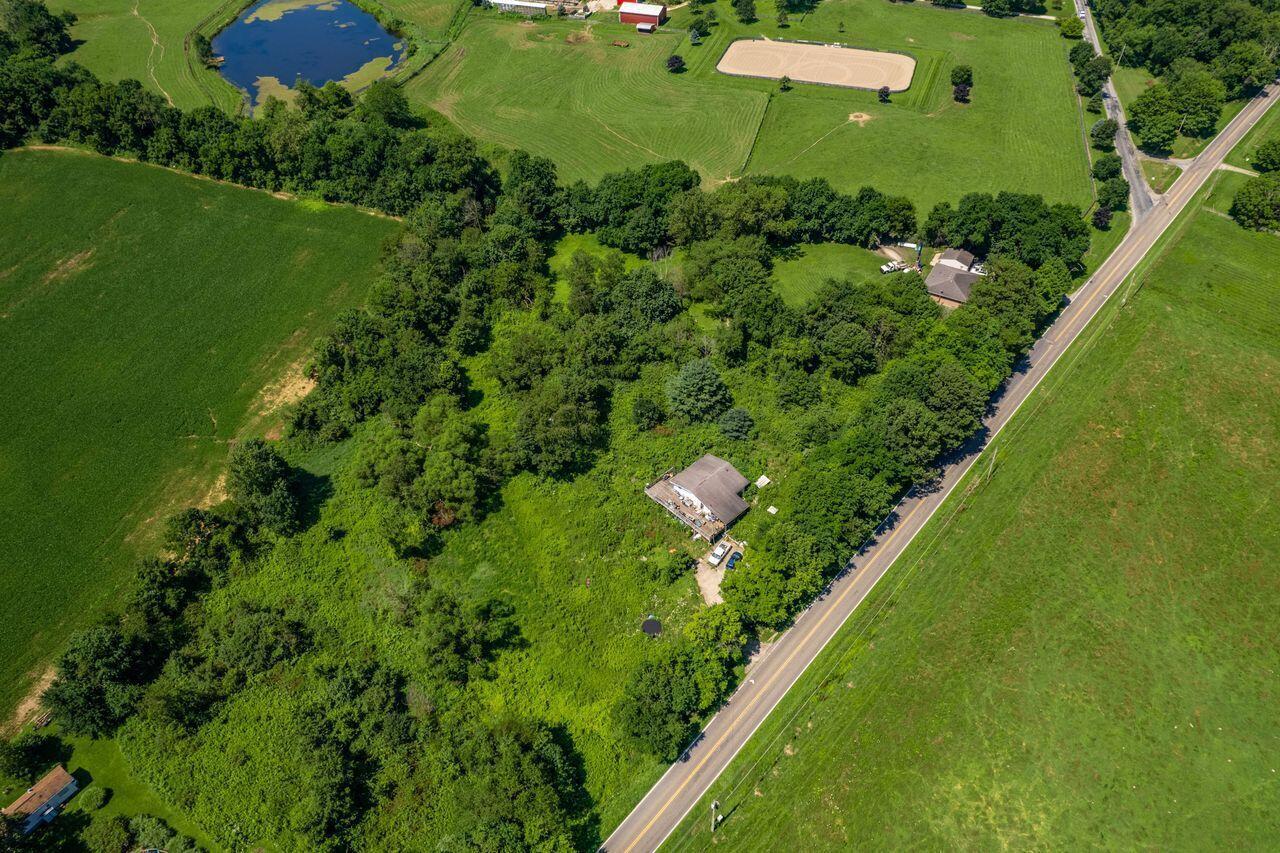 10019 Duncan Plains Road NW