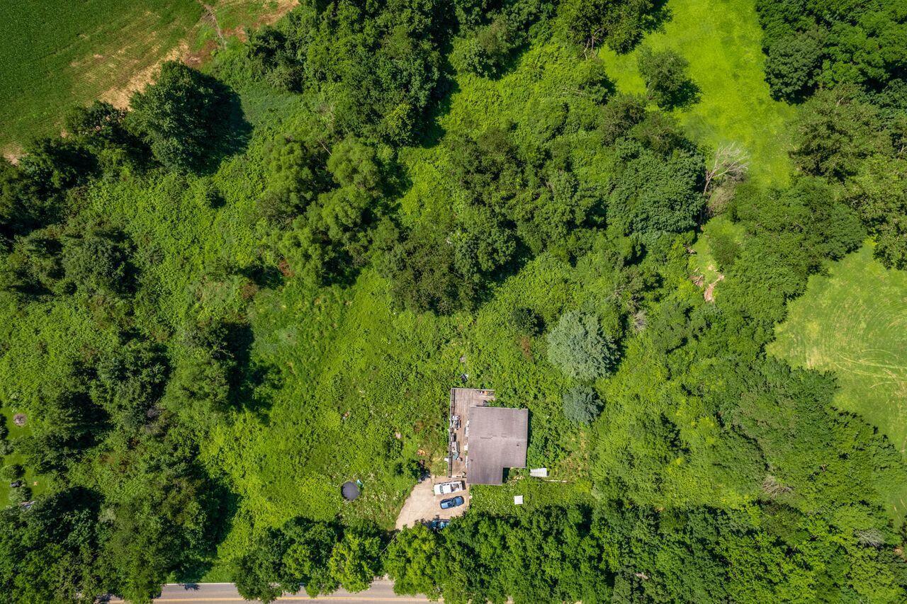 10019 Duncan Plains Road NW