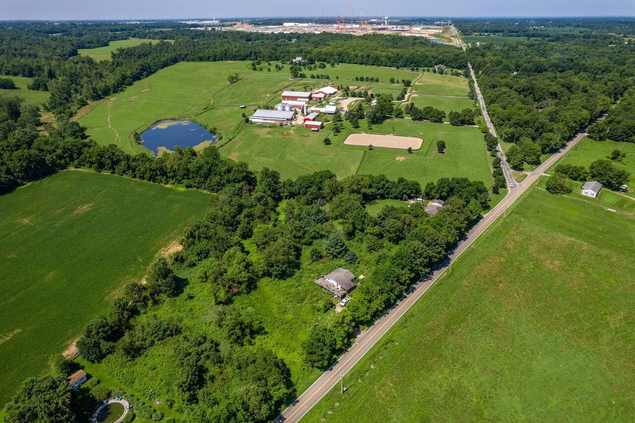 10019 Duncan Plains Road NW