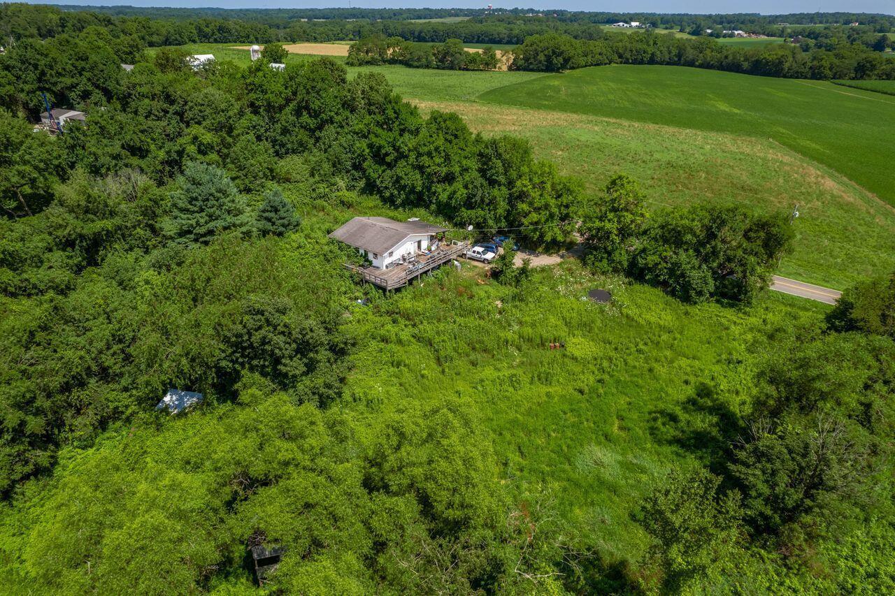 10019 Duncan Plains Road NW