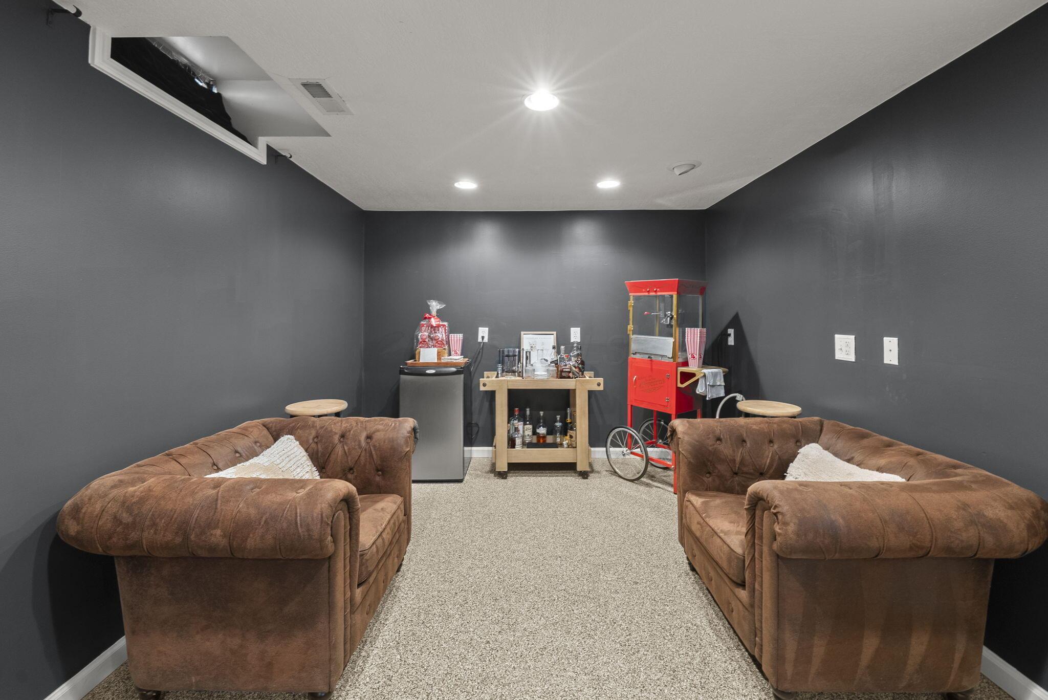 7013 Cunningham Drive