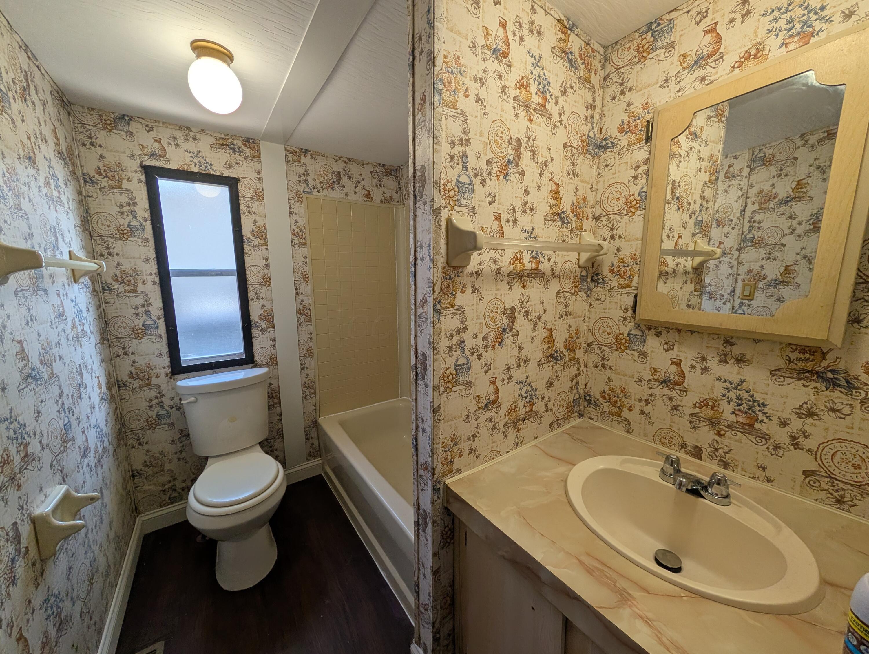 1049 Harmon Avenue Avenue, H-12