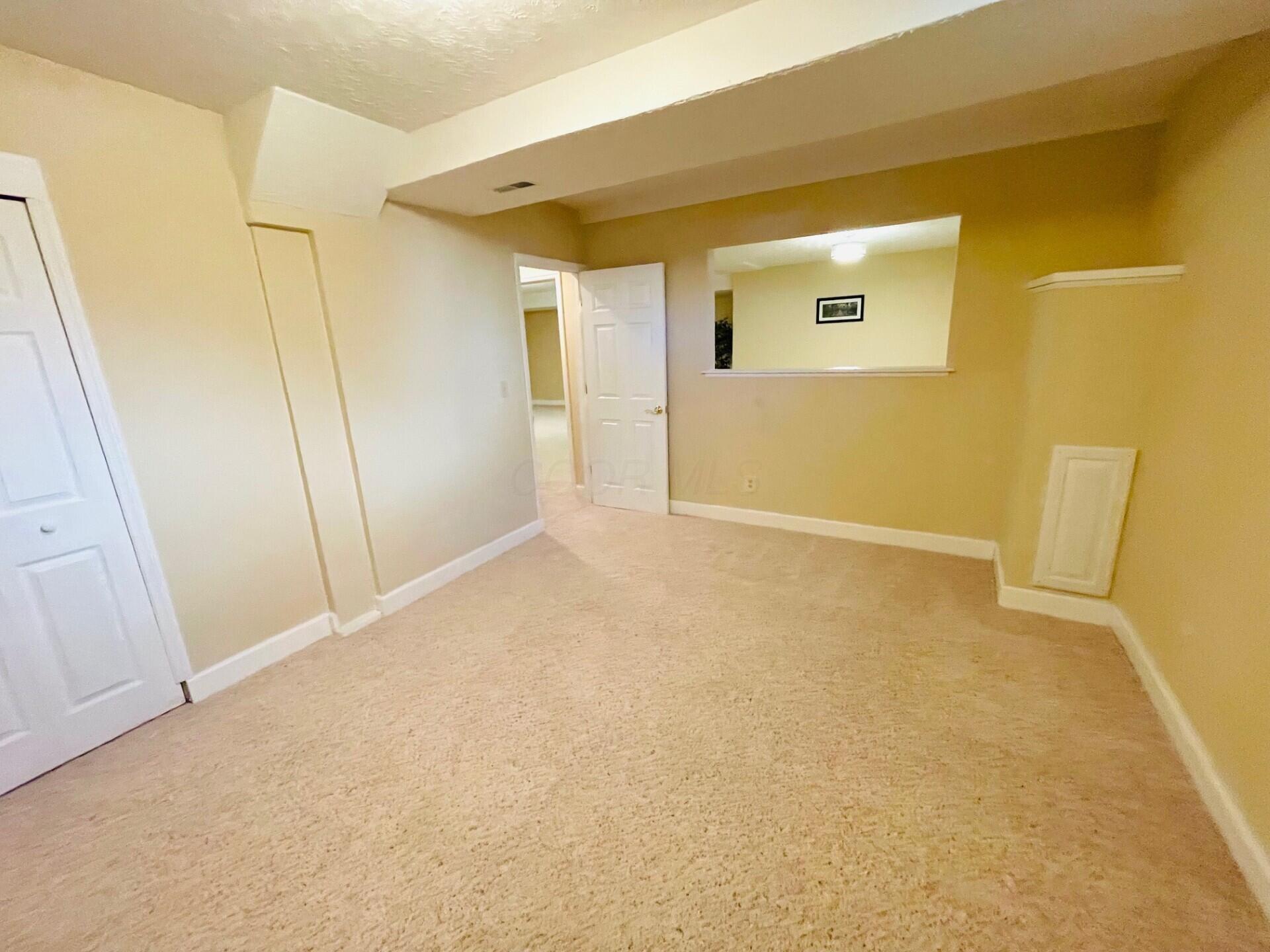 5386 Medallion Drive W, Westerville