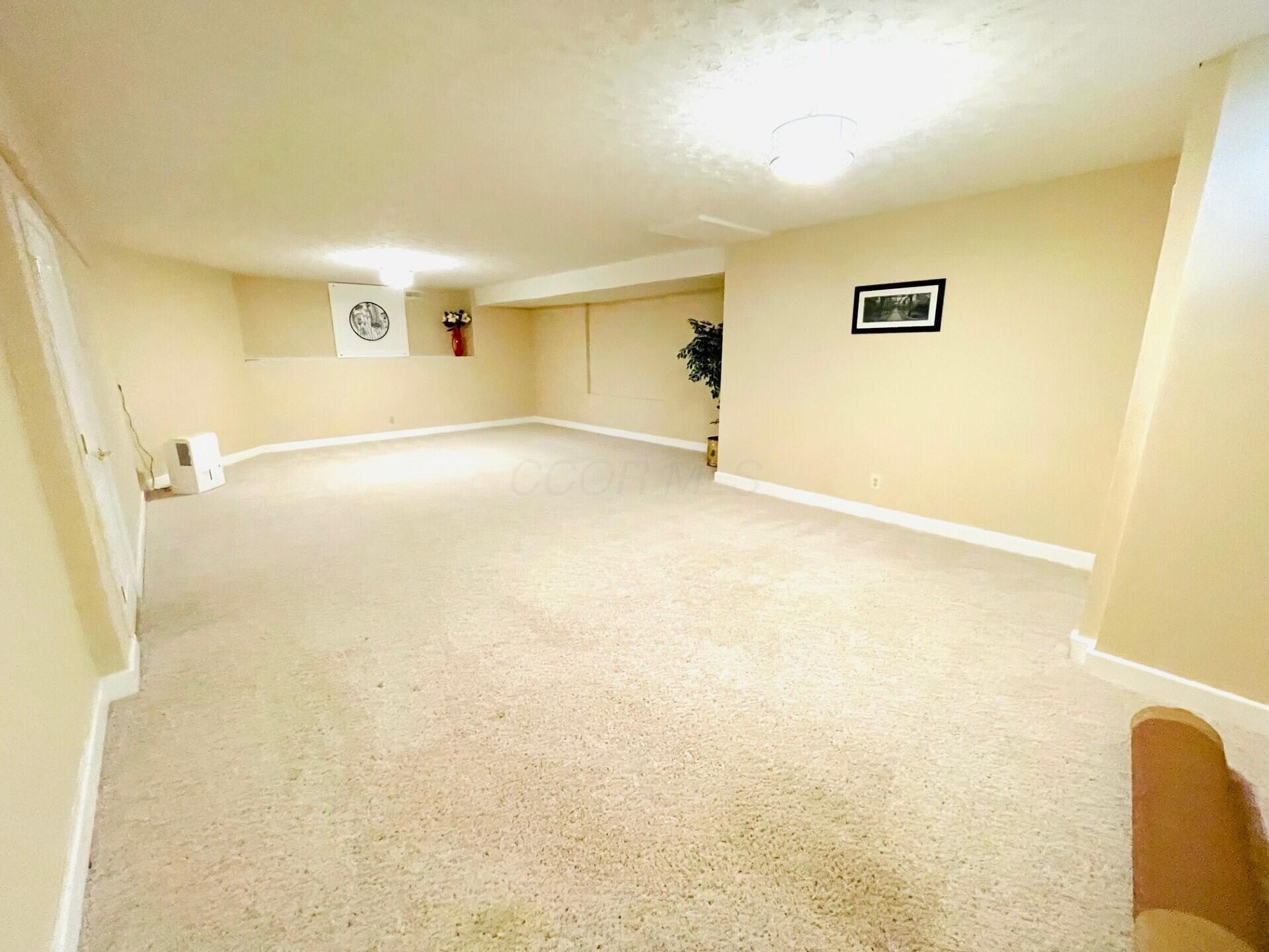 5386 Medallion Drive W, Westerville